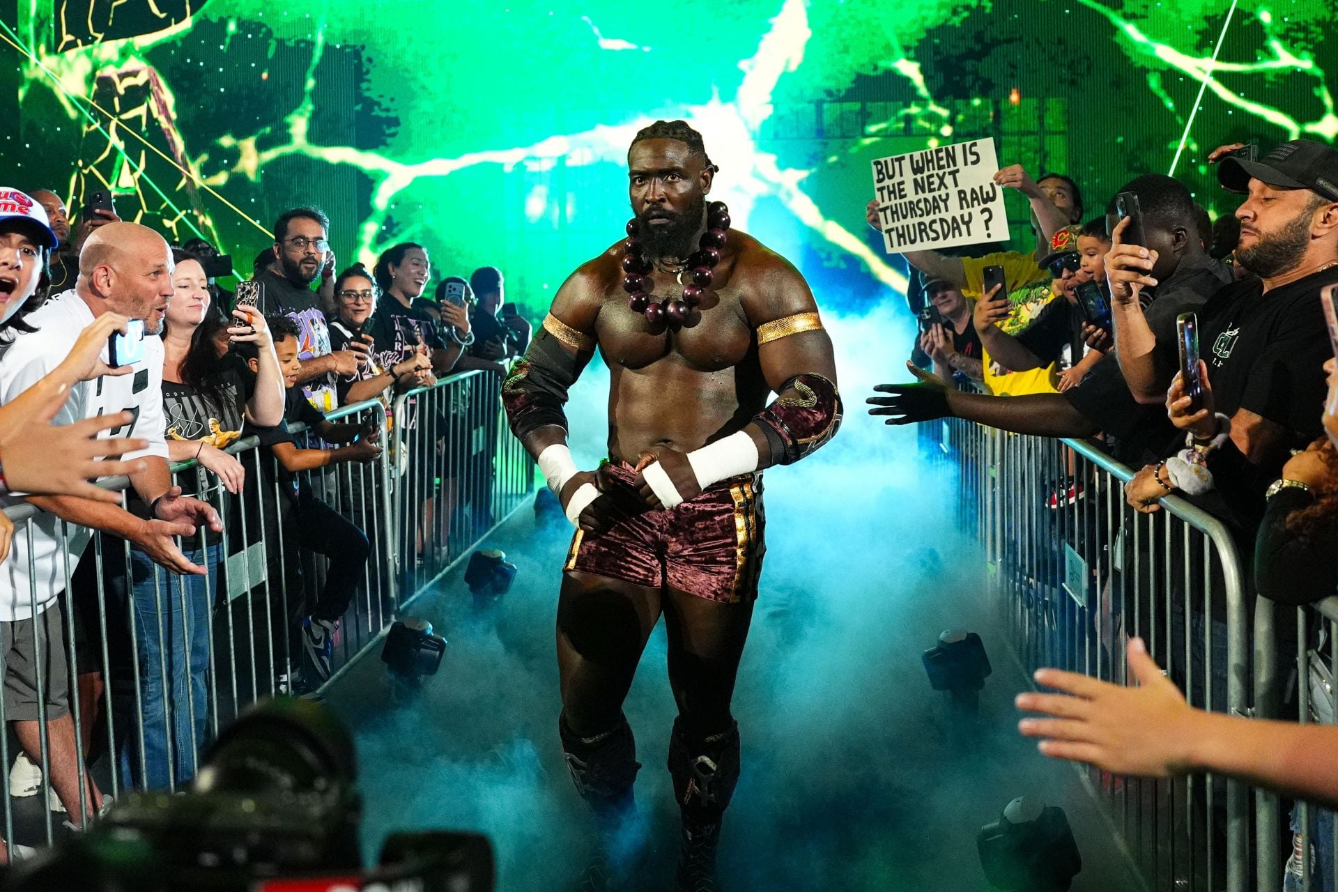 Oba Femi to win his first title on the main roster with the help of returning 40-year-old WWE legend? Exploring the possibility
