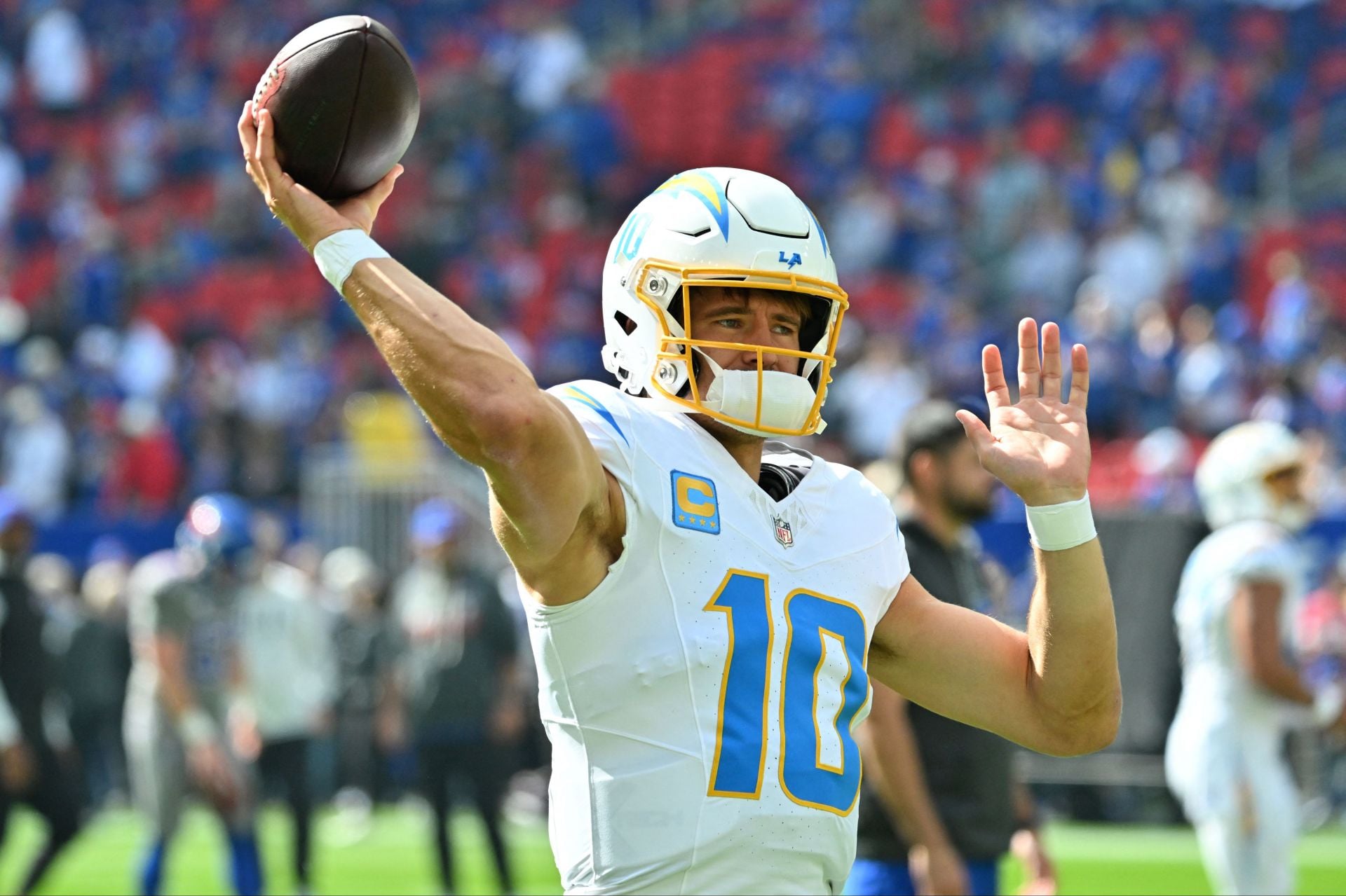 "Someone needs to be fired today": Justin Herbert's ex-teammate puts Jim Harbaugh, Mike McDaniel on blast after awful offense play calling vs Bills