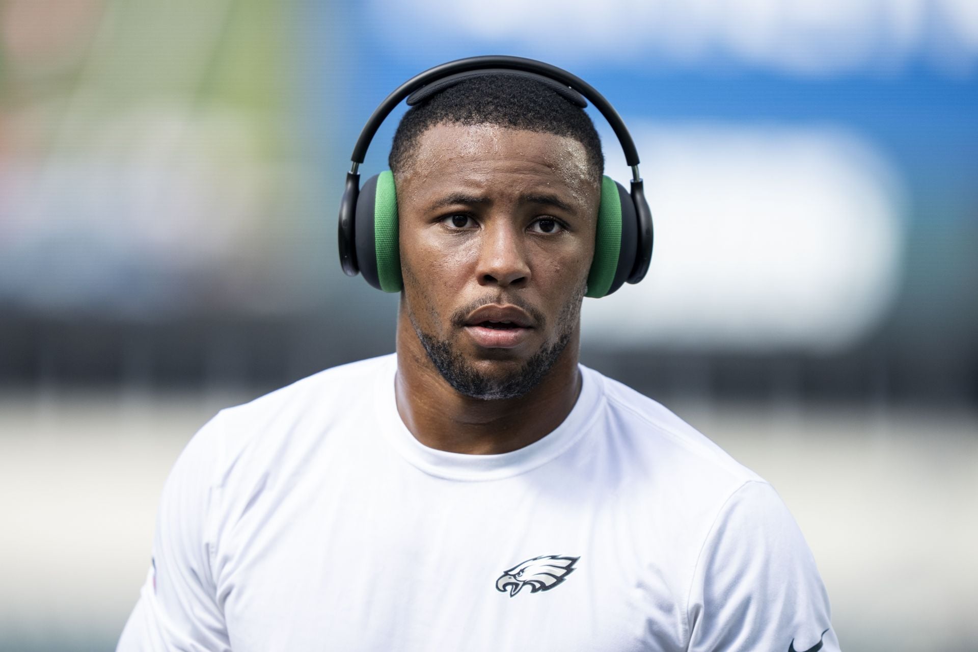 "Robert Saleh and Brian Daboll brought the metlife injury curse with them": NFL fans react as Dallas Goedert exits after Saquon Barkley with injury