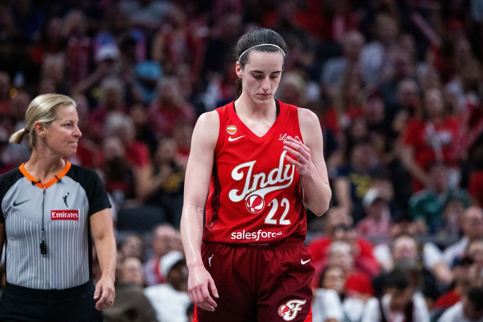 "This is Elite Grifting": WNBA Fans Slam Linda Cohn For Calling Out Fever Coaches Despite Caitlin Clark's 6-For-20 Shooting Game