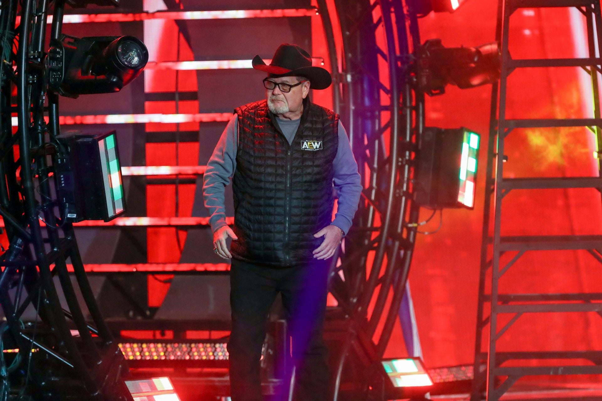 "People get the red a**" - Jim Ross suggests major WWE show could cause backstage issues in the company