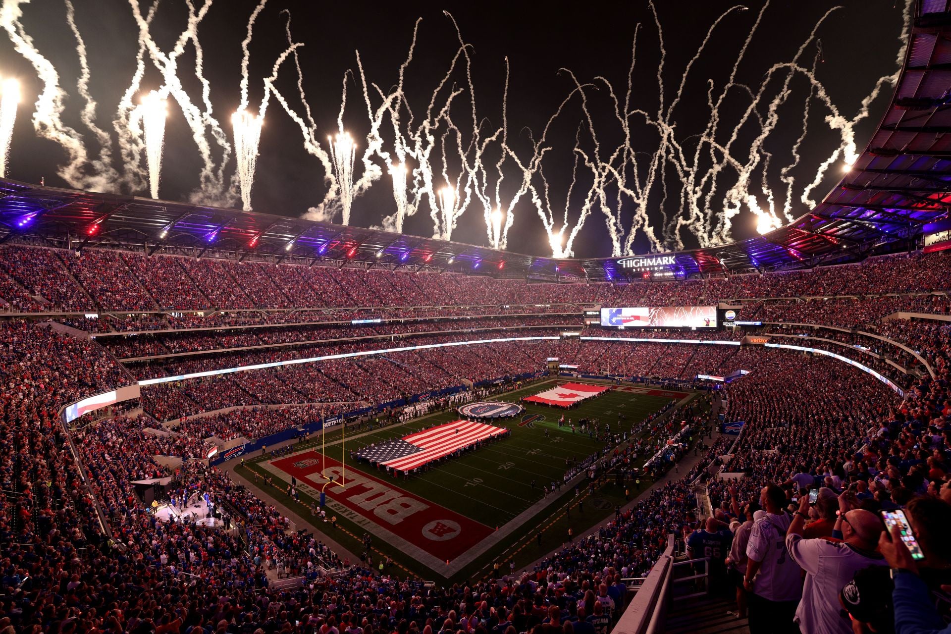 "Key to choking," "Going to see these on eBay tonight": NFL fans brutally mock Bills giving "lame" souvenir at $2,100,000,000 stadium during TNF