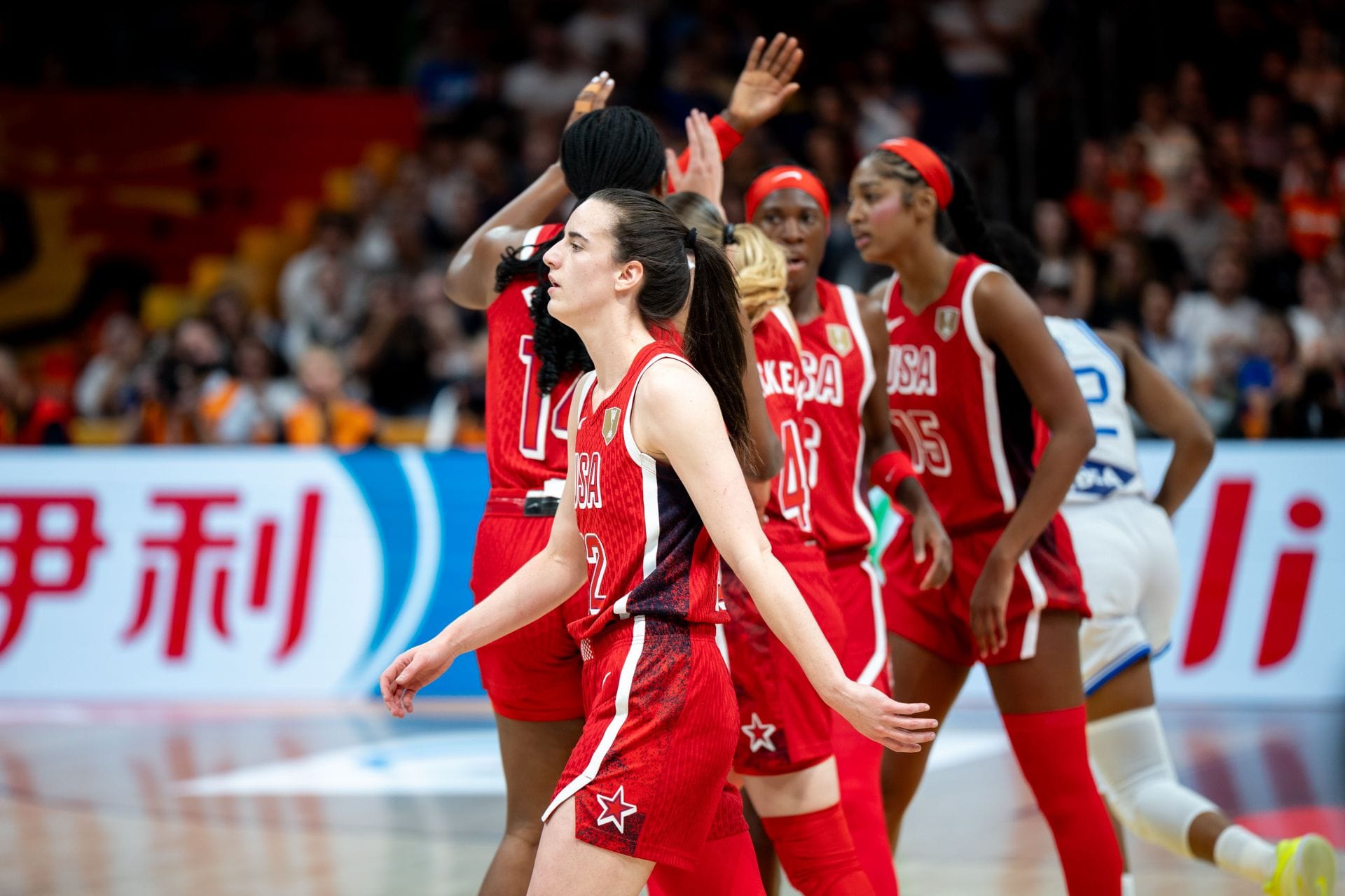 "Clark should’ve never joined the team" - WNBA Fans Explode As Jackie Young & Kahleah Copper Swarmed With Harsh Comments Over Icing-Out Caitlin Clark