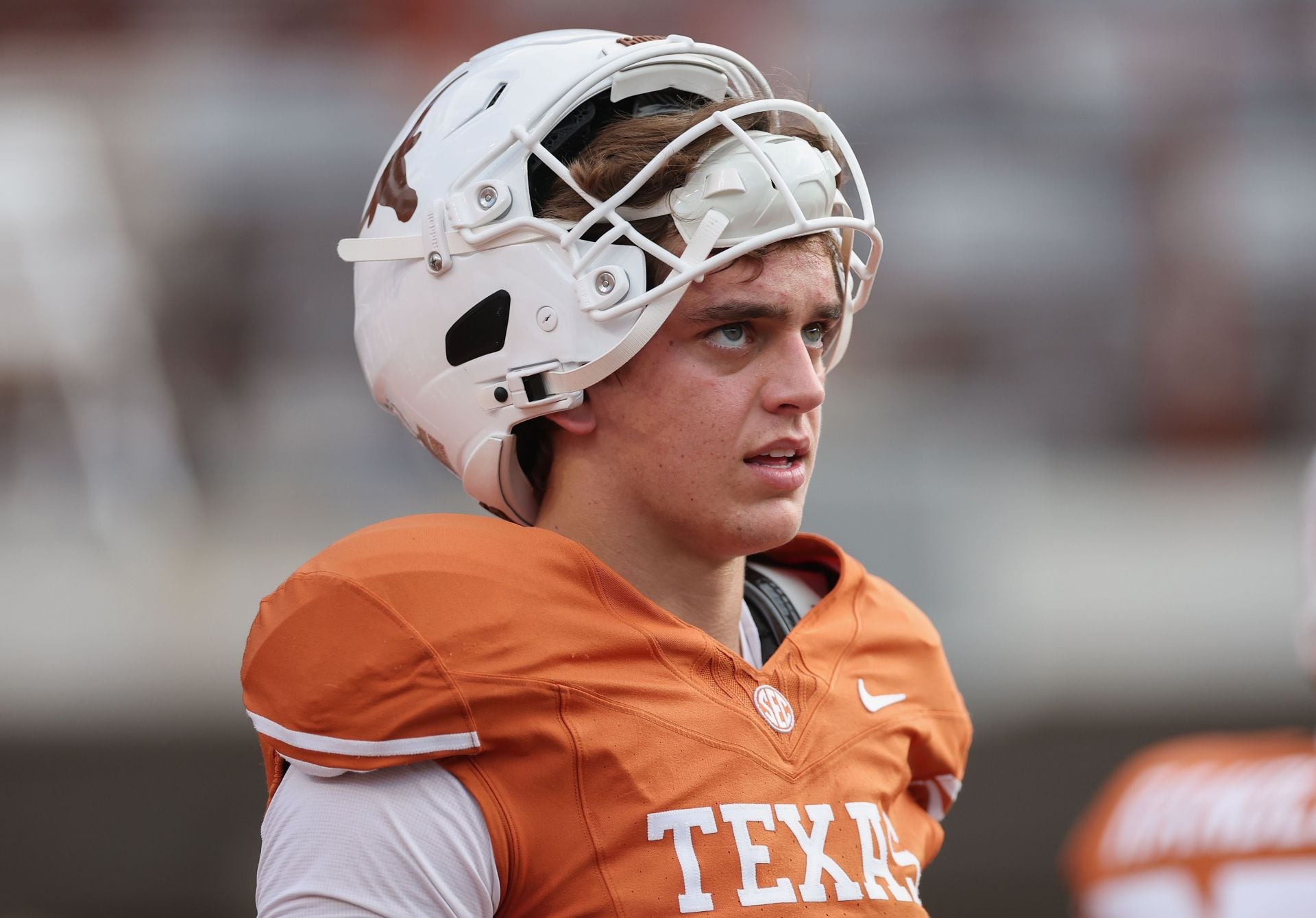 “Embarrassing franchise,” “Very overrated”: NFL fans mock Browns over sending scouts for Arch Manning at Texas vs. Tennessee game
