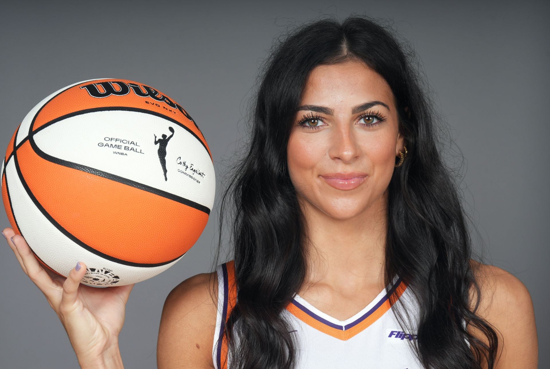 Megan McConnell started her WNBA career in 2025 - Source: Imagn