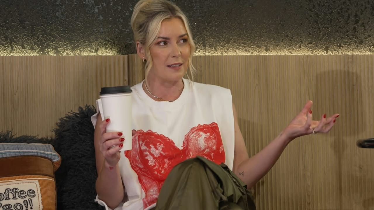 "Miss you and love you"- 3-time WWE champion sends heartfelt message to AEW's Renee Paquette