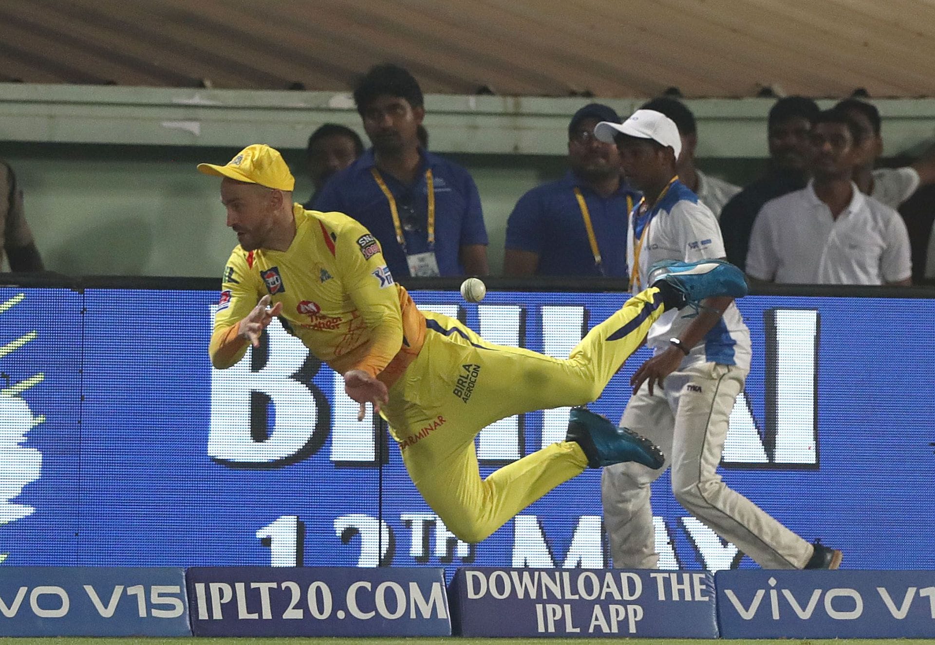 Former CSK all-rounder pulls off stunning one-handed boundary catch in European T20 Premier League 2026 [Watch]