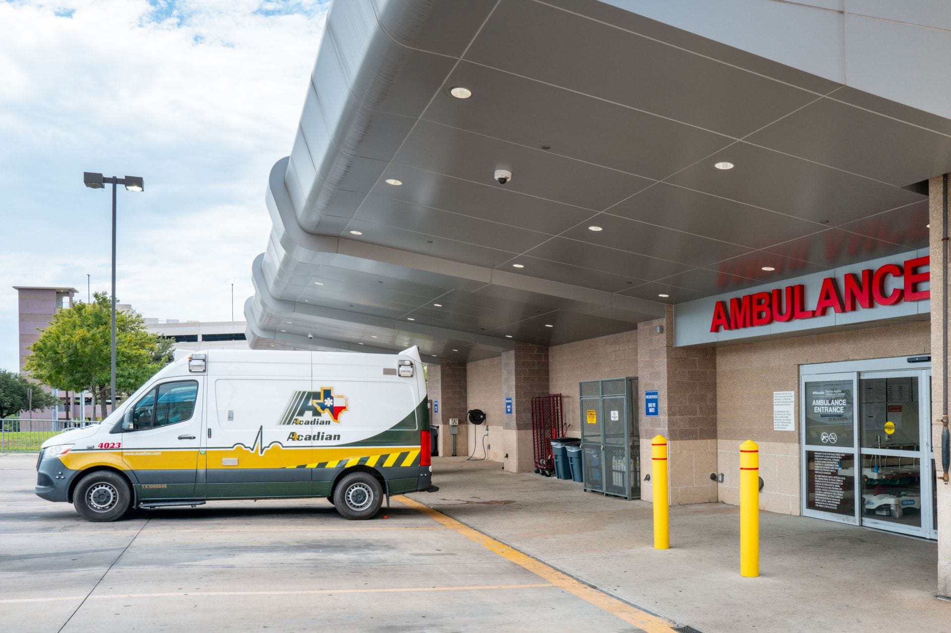 Female star reveals she suffered a torn ACL and Meniscus after recently getting replaced by AEW name due to injury
