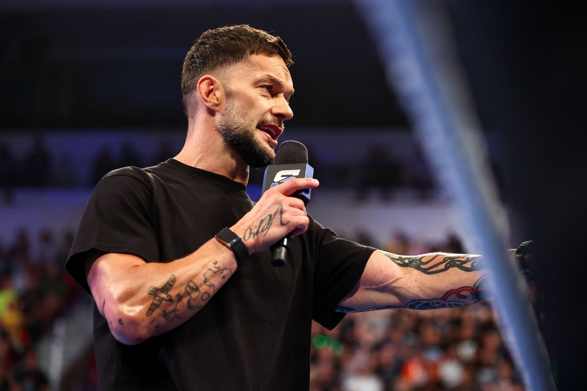 Finn Balor Receives A Two-Word Message After Attacking Former WWE World Heavyweight Champion On SmackDown
