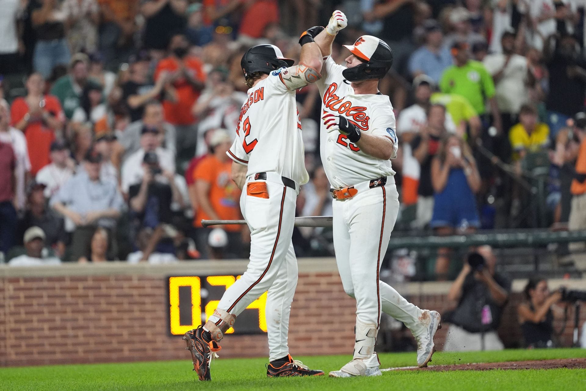 "I've been in Gunnar Henderson's shoes" - Pete Alonso reveals the advice he gave $8.5M Orioles star