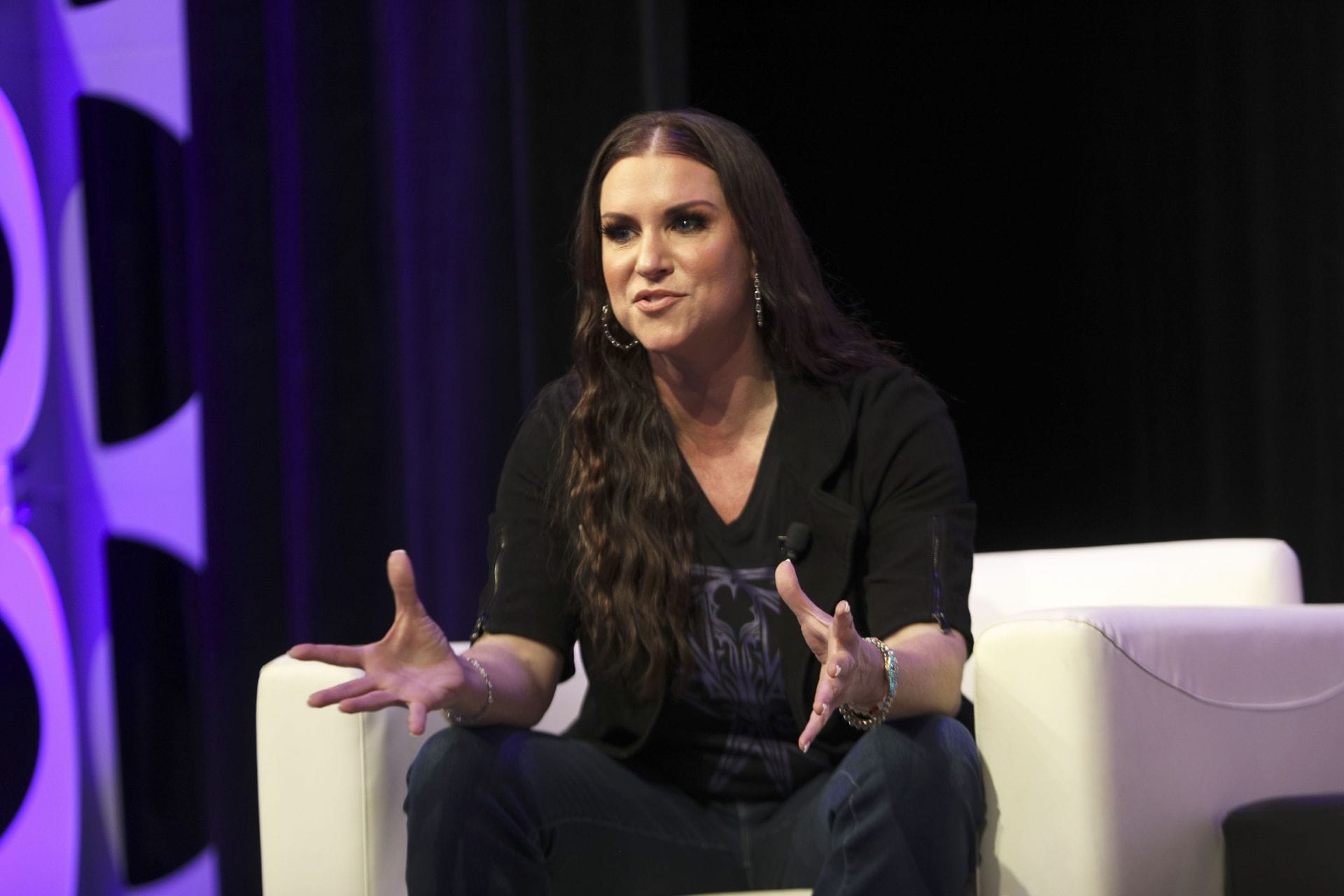 “You have clothes on or don’t” - Stephanie McMahon tells WWE Superstar she looks “f*cking hot”