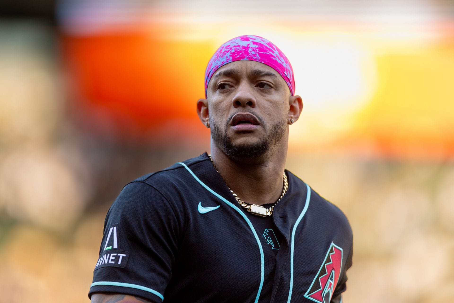 "Antonio Brown of baseball"; "This season of Real Housewives" - Fans rip Ketel Marte over his hat choice after Diamondbacks faithful booed him