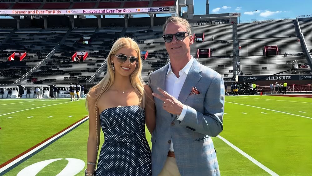 Lane Kiffin’s daughter Landry dons butter yellow dress while promoting dating app ahead of LSU-Ole Miss clash