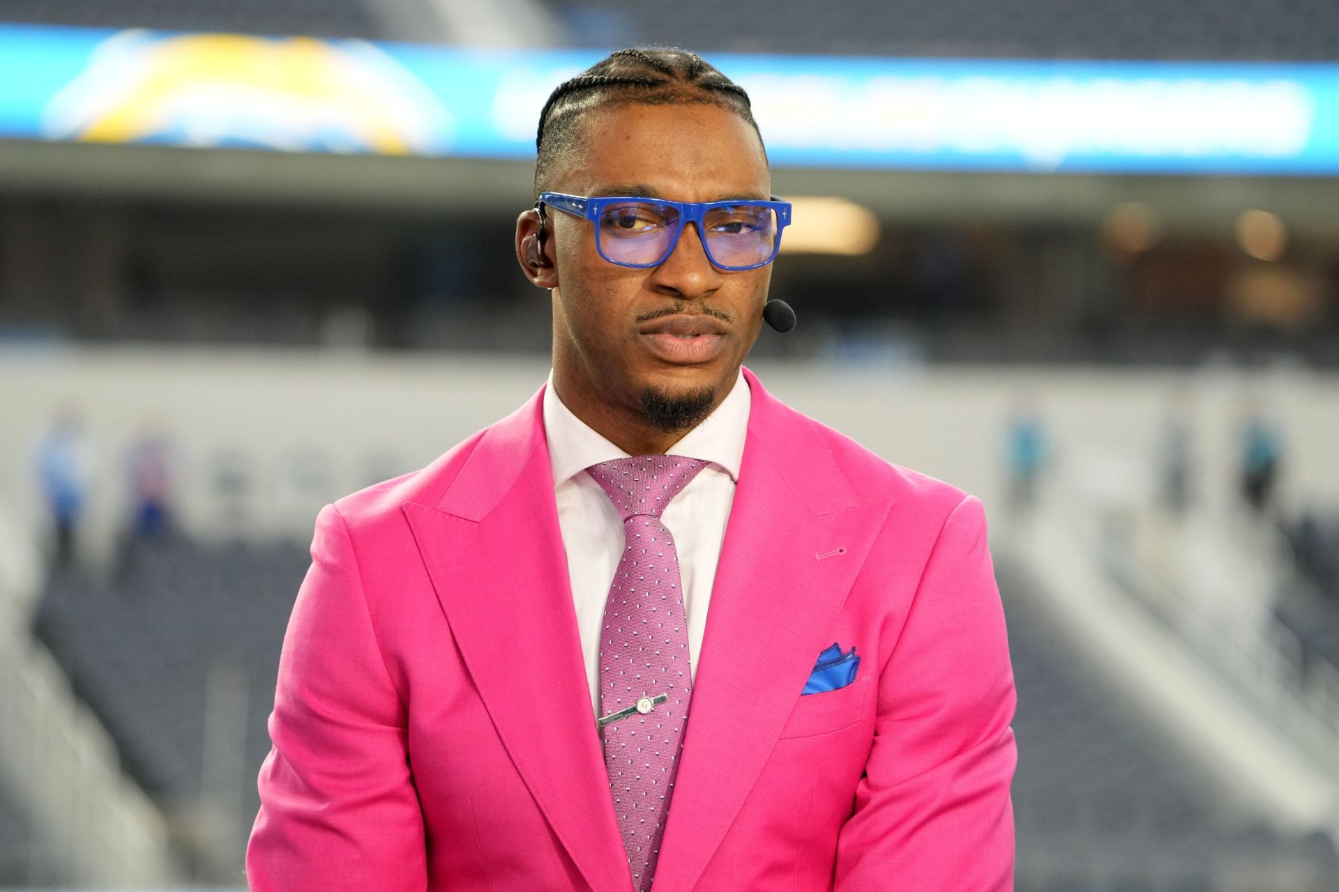 “Makes zero sense”: Robert Griffin III makes case for NFL return with “Cooper Rush and Jack Strand are stinking it up in Atlanta”
