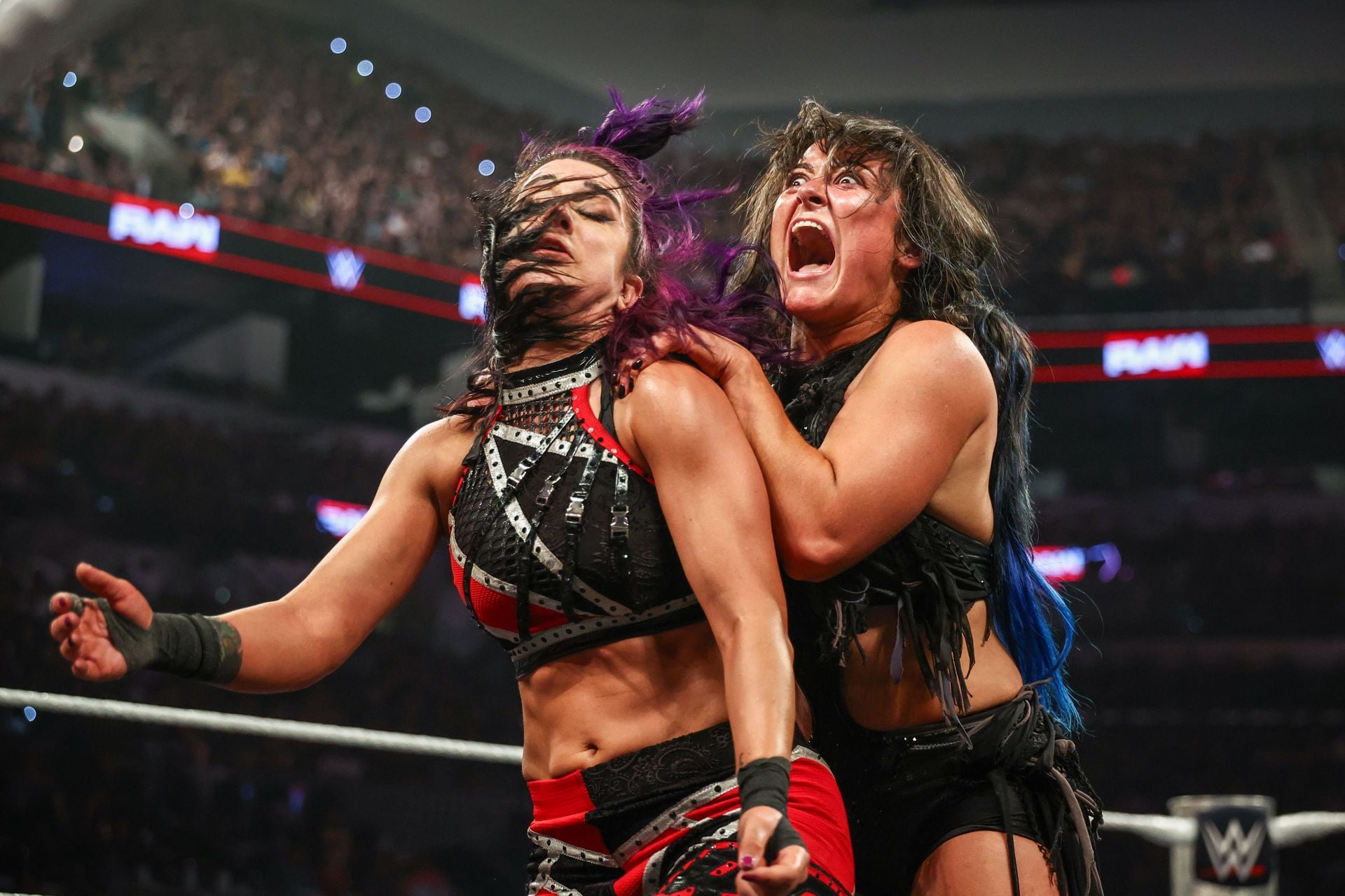5 Reasons Bayley Lost to Lyra Valkyria Again on WWE RAW