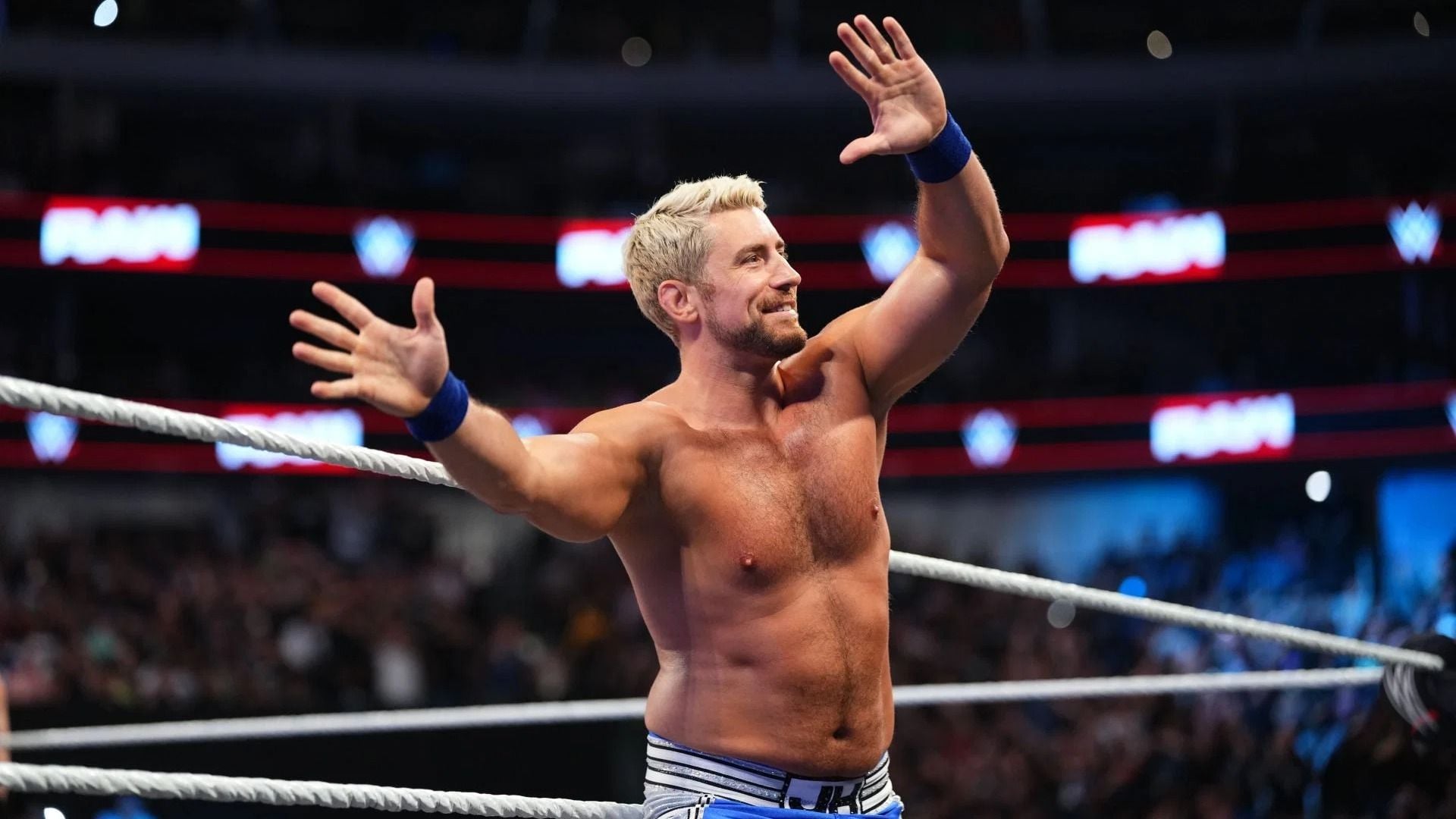 WATCH: Fans explode after Joe Hendry does the unexpected at WWE live show
