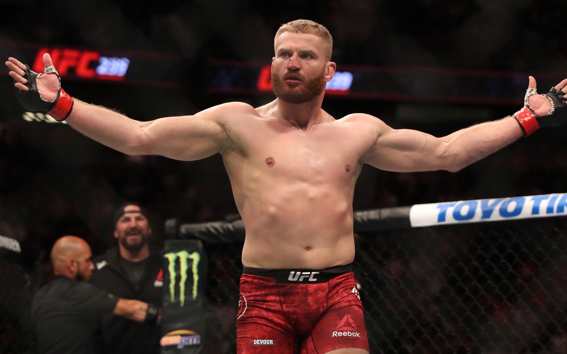 "That’s so f**king cool" - Fans react to ex-UFC champion playing a villain in new hit vampire RPG
