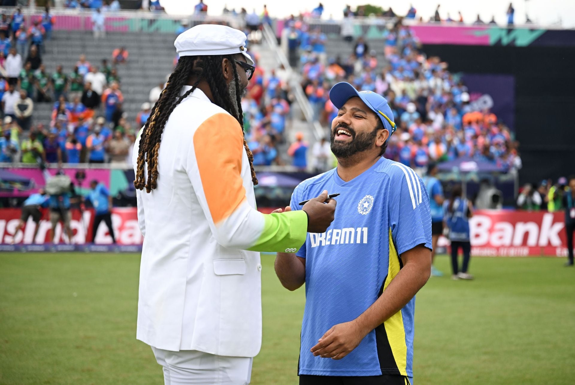 Rohit Sharma vs Chris Gayle - Comparing their stats after 35 innings in IND vs WI ODIs