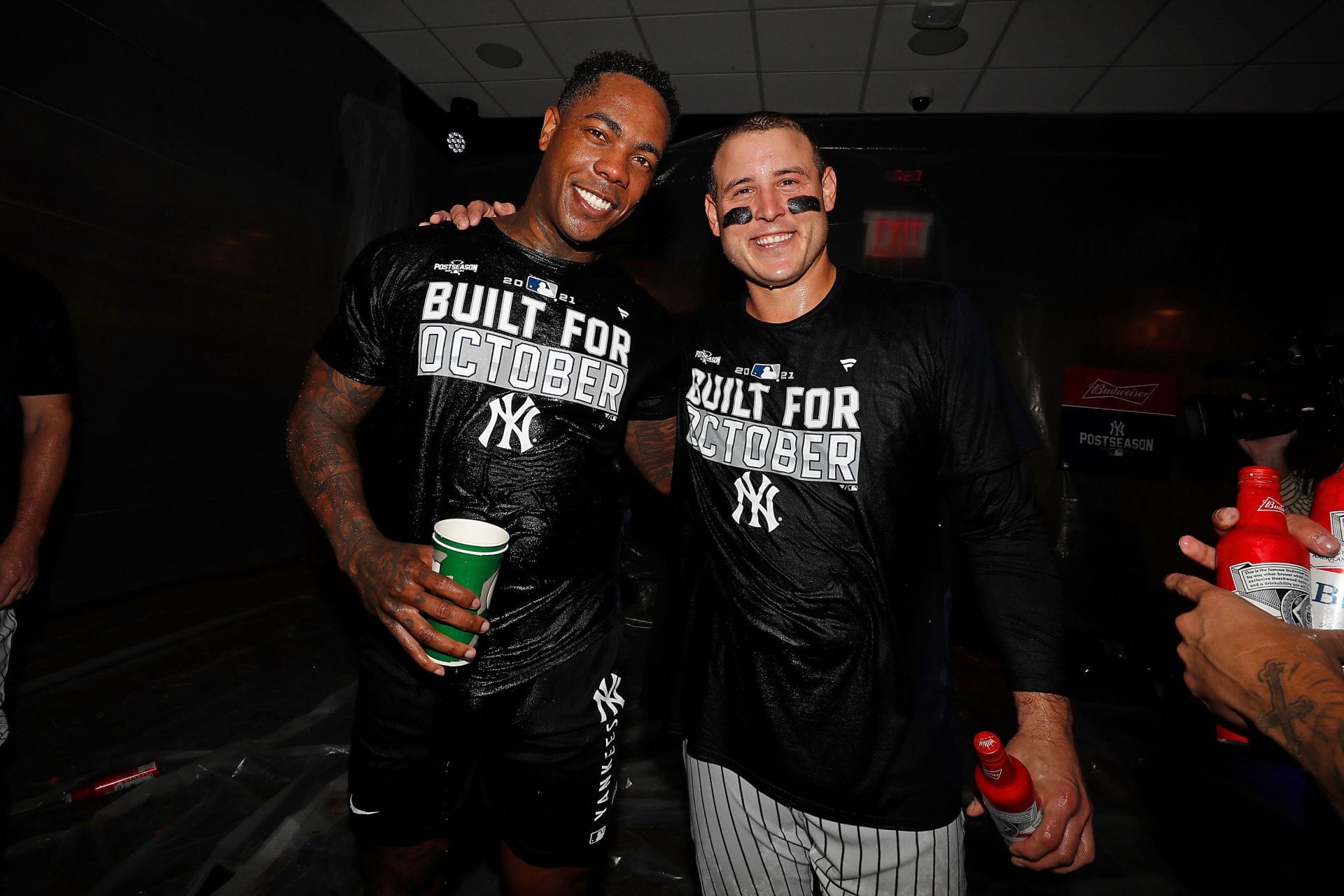 "I feel Aroldis Chapman staring at me" - Anthony Rizzo reveals unforgettable shower incident with $13.3M Red Sox star after heated Cubs-Reds clash