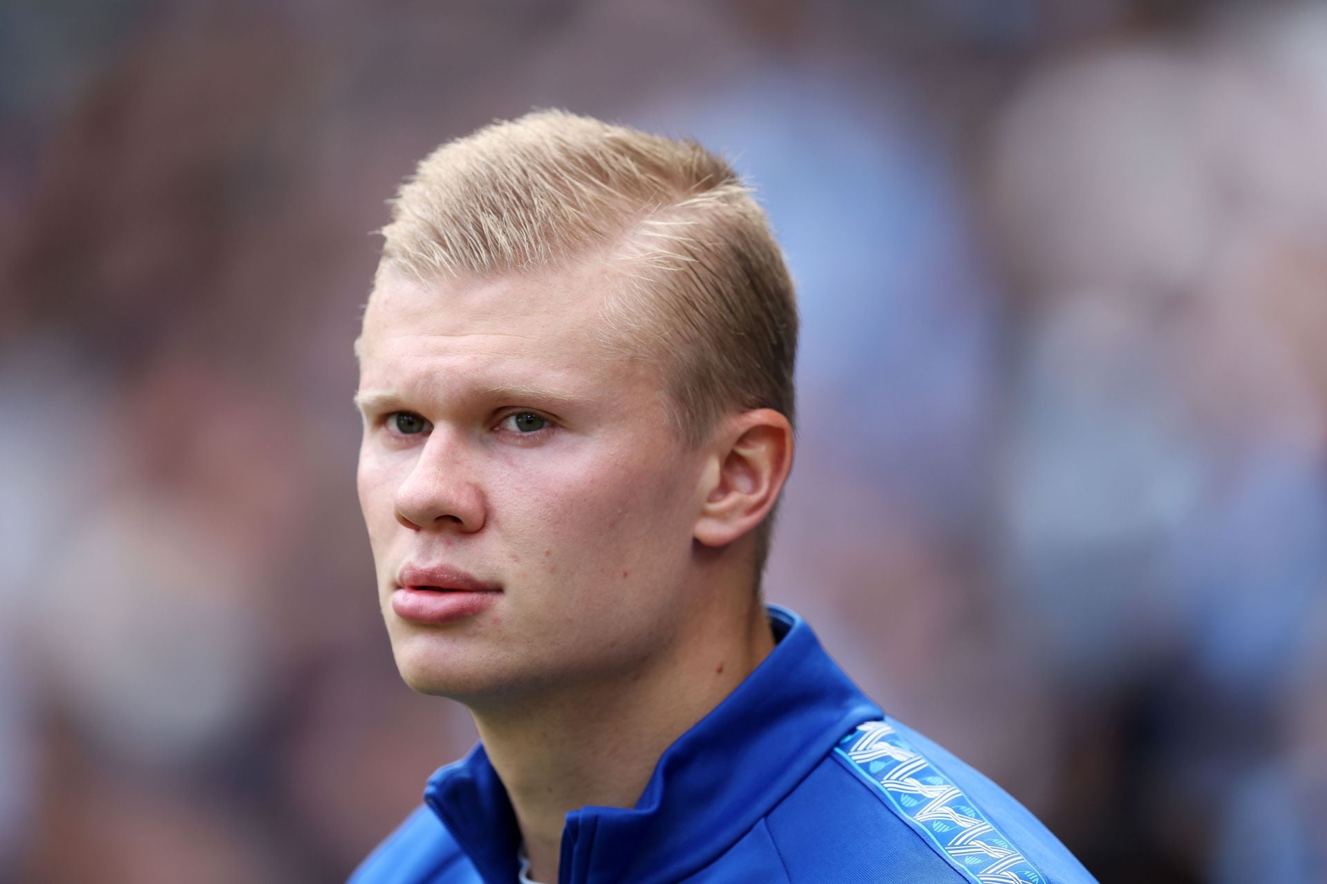 Erling Haaland reacts hilariously as Sunderland fans call him ‘a s*** Brian Brobbey’ 