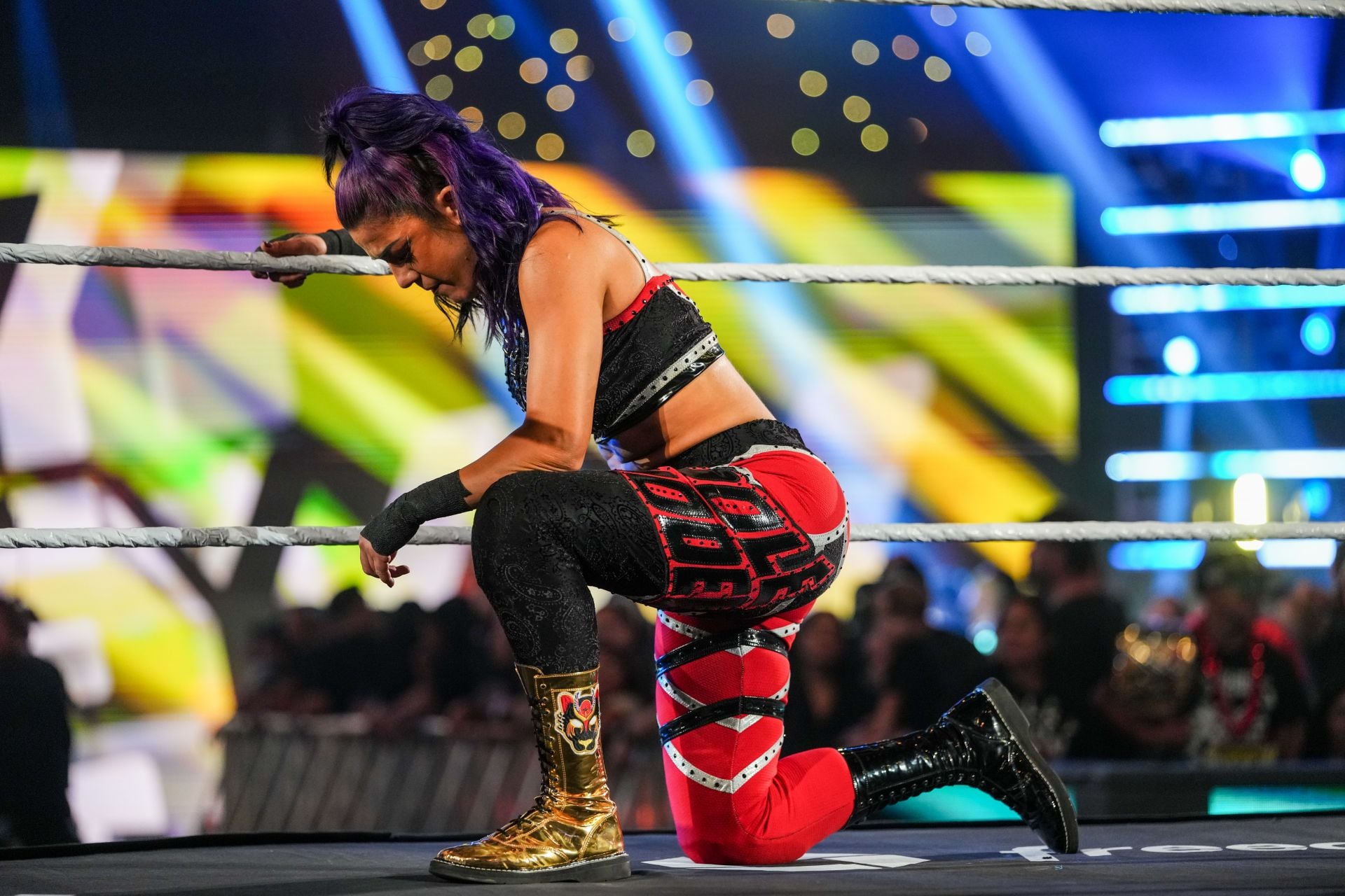 Female Star Forced to Undergo Surgery After Heartbreaking Neck Injury; Bayley Sends an Emotional Message
