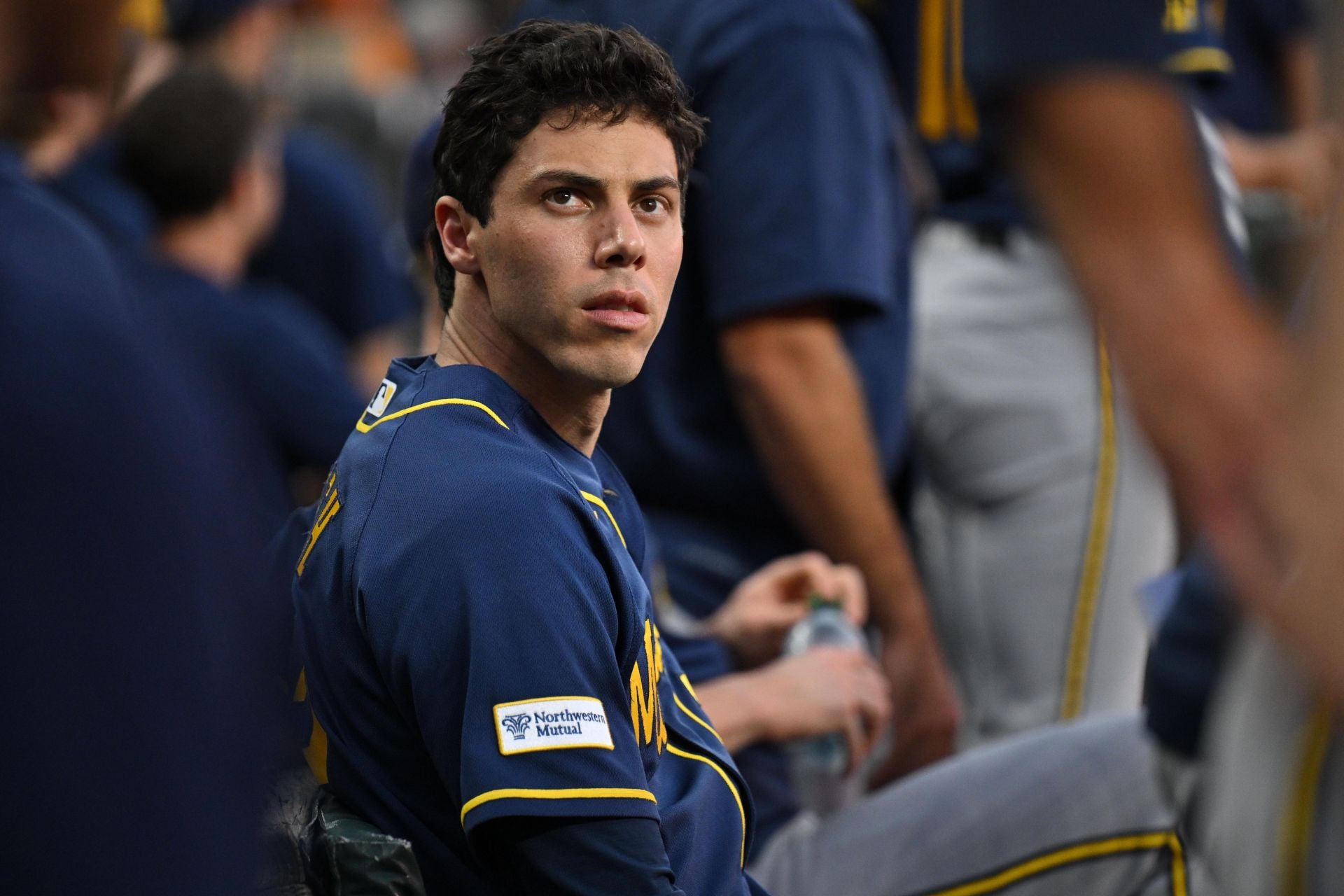 PICTURE: Christian Yelich's girlfriend Paige Almendariz rocks hoodie with shorts in elevator mirror selfie
