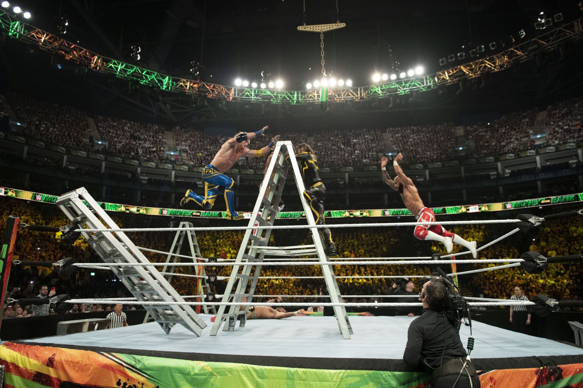 Former World Heavyweight Champion's WWE contract once expired before his Money in the Bank cash-in: REPORT