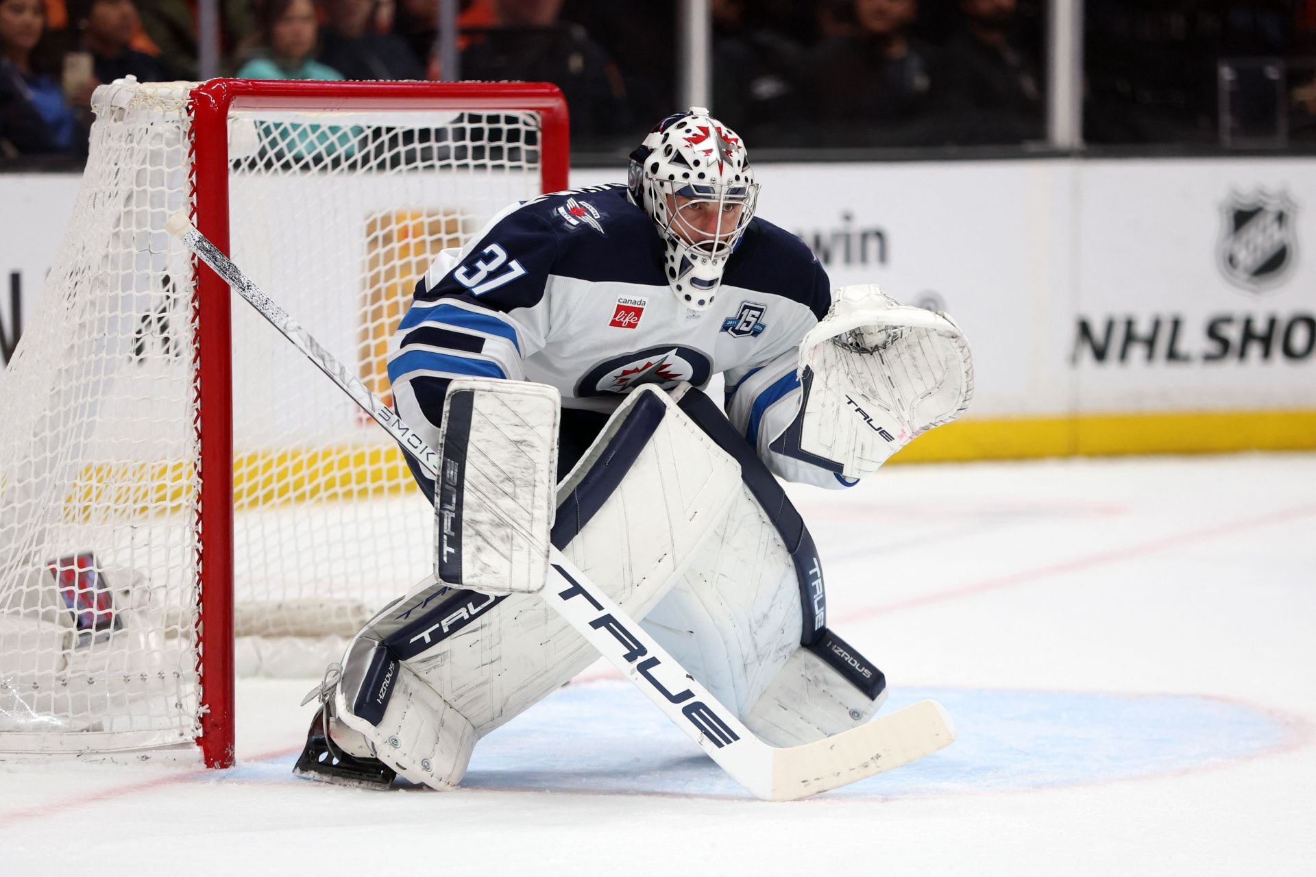 “I feel for Winnipeg” - NHL fans react as Jets GM Kevin Cheveldayoff breaks silence on Hellebuyck trade saga 
