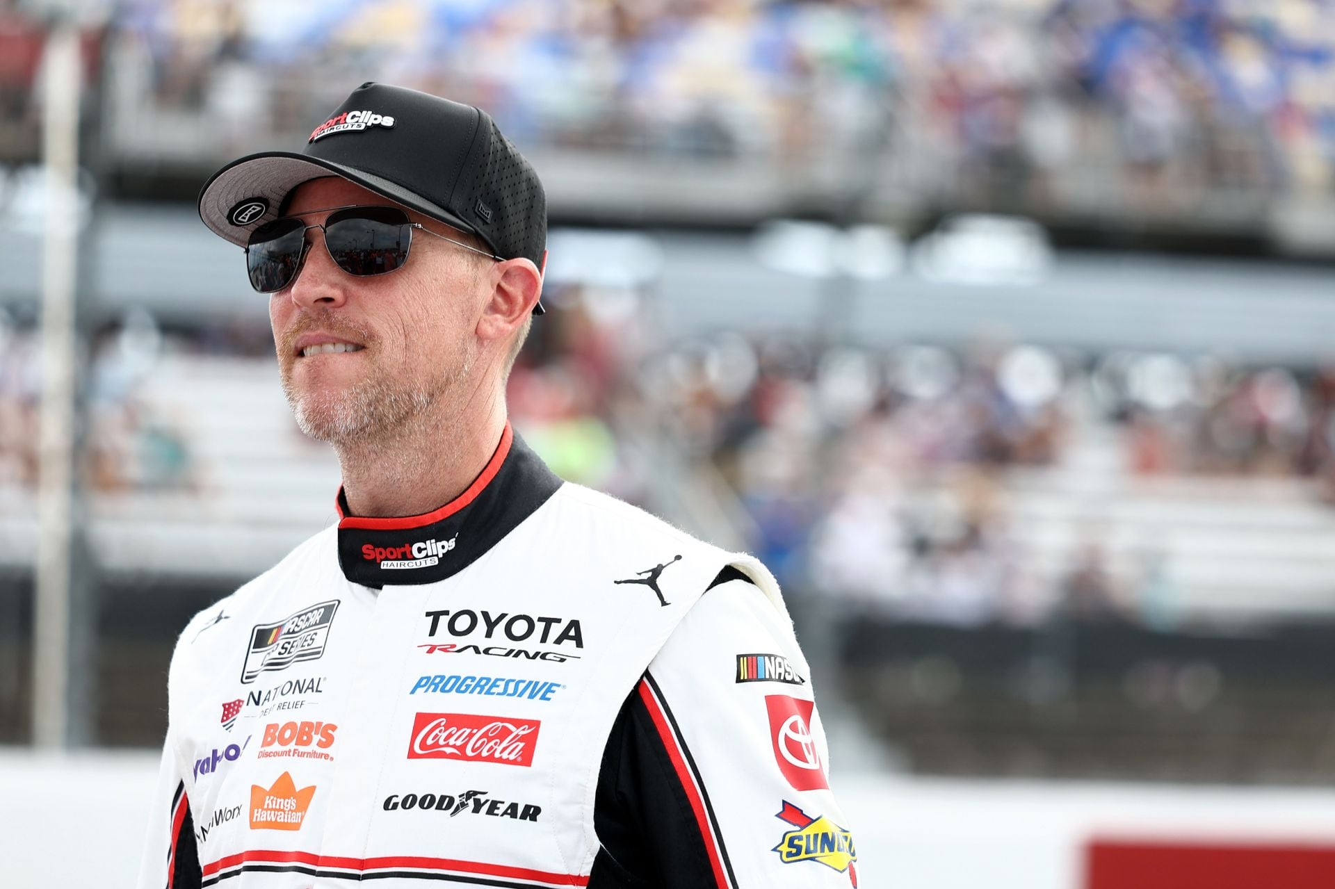 Denny Hamlin calls out JGR teammate after Erik Jones wreck at Gateway: "That was a misjudgment"