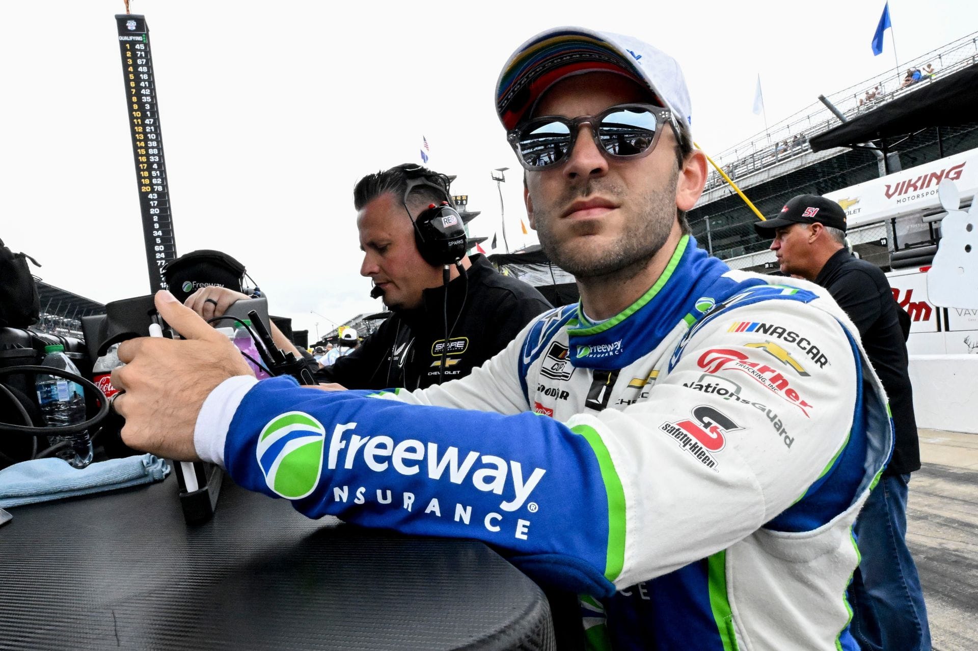 Daniel Suarez hopes for ‘Monday to Friday baby’ as NASCAR Chase creates major family dilemma