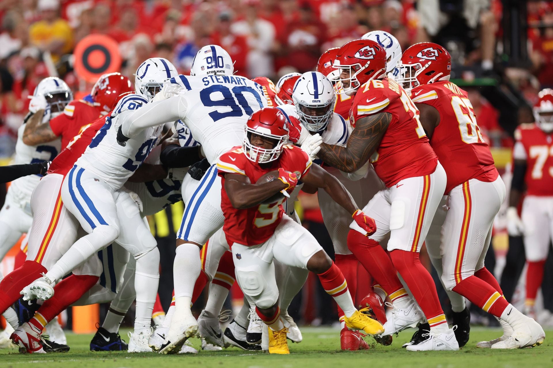 "Refs blatantly favored Chiefs," "NFL IS RIGGED": Fans blast "pathetic" referees for not calling "obvious" Colts' 1st down as Indy loses on SNF