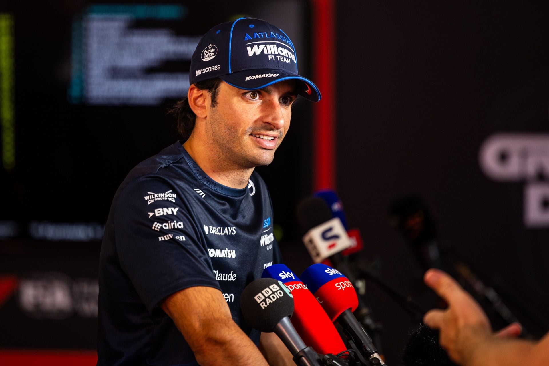 Carlos Sainz left puzzled by a lack of pace in his Williams during the F1 Azerbaijan GP