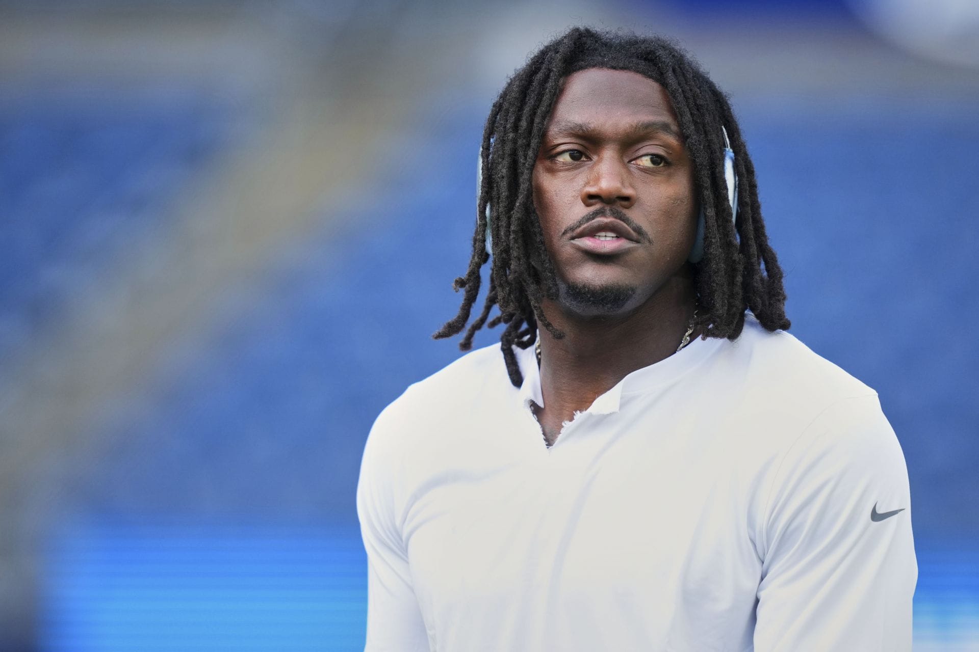 "That is karma," "Might be done for the year": NFL fans react as A.J. Brown suffers ankle injury in 1st game of season for Patriots