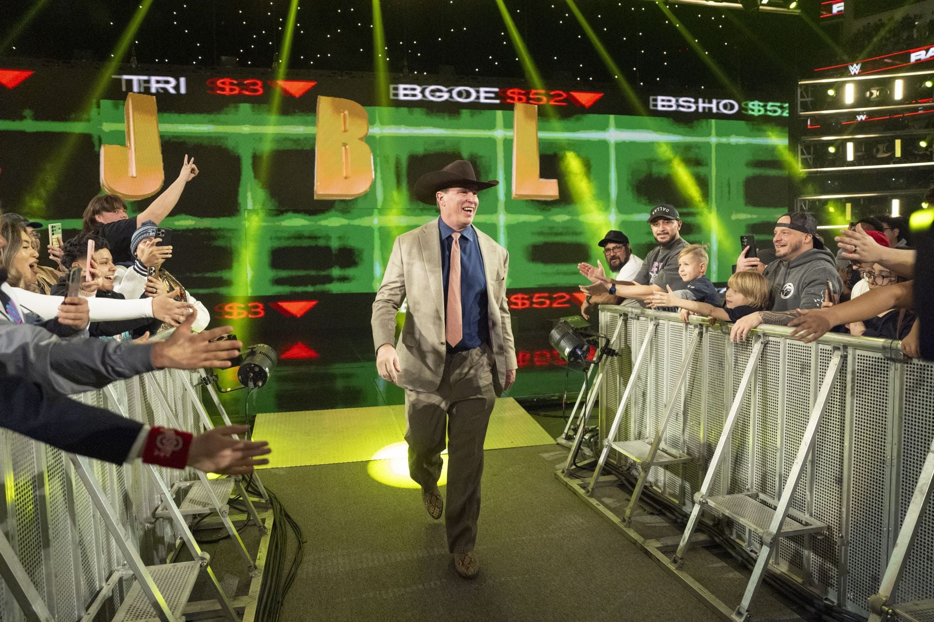 JBL warns former WWE star against burning bridges after fiery comments