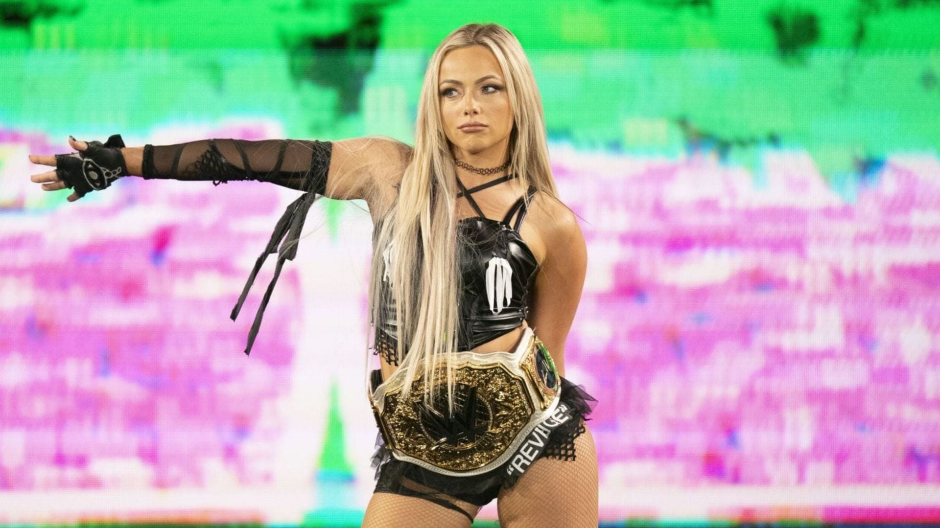4 Signs Liv Morgan will lose the WWE Women’s World Championship tonight