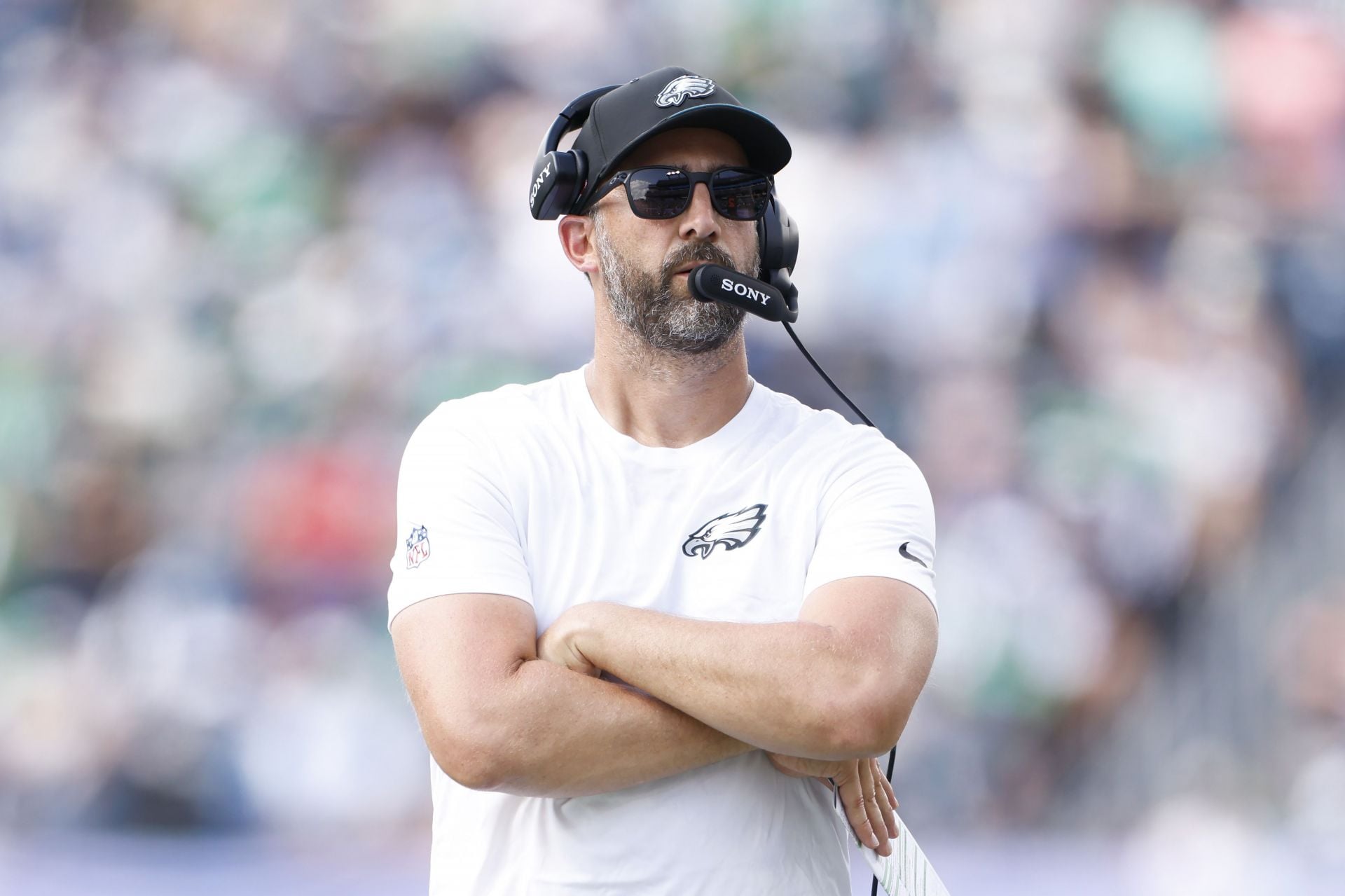 “Lane Kiffin of NFL” “Crybaby”: NFL fans rip “insufferable” Nick Sirianni for heated argument with referee over Jalen Hurts grounding call