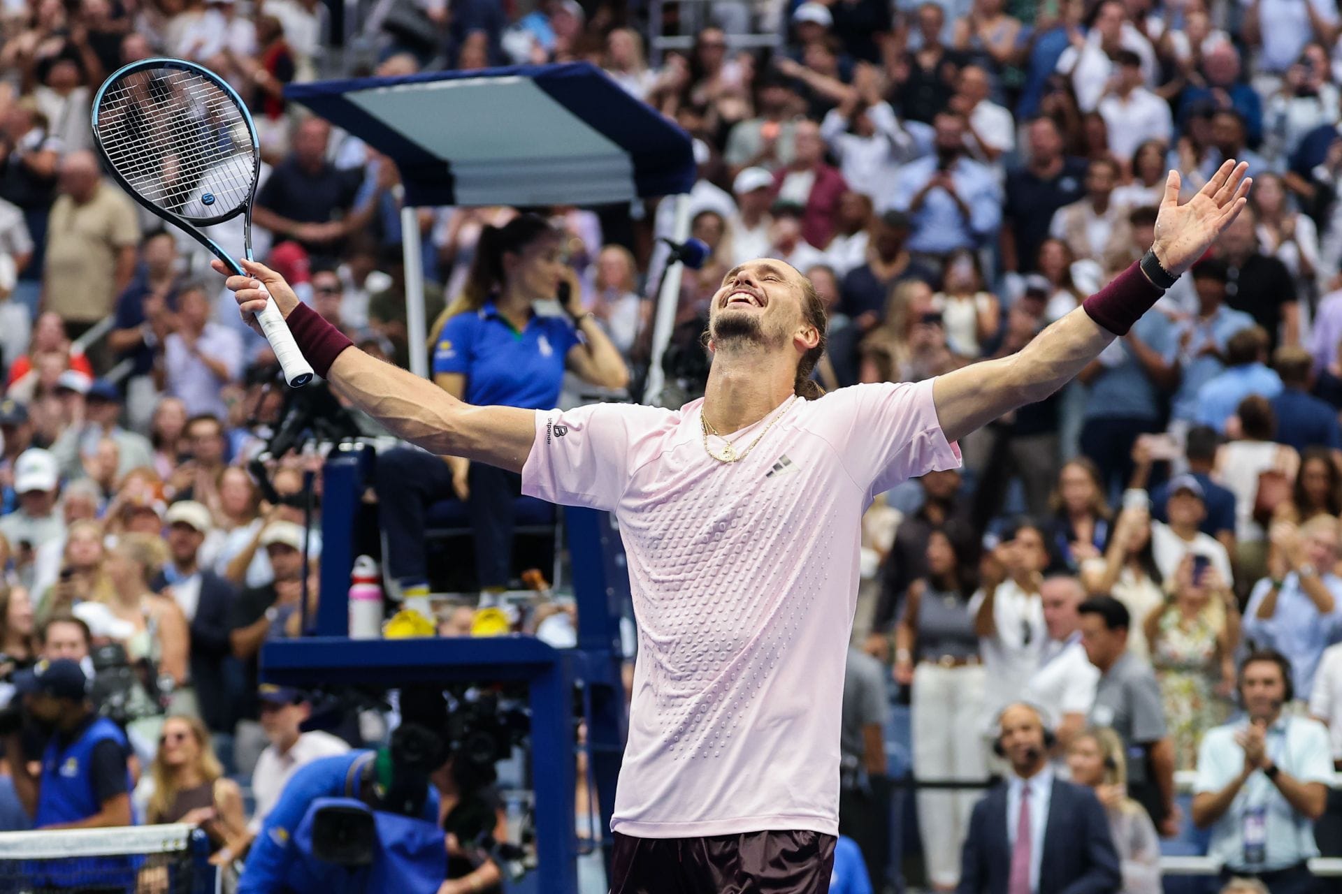 WATCH: Alexander Zverev spotted partying at New York nightclub to celebrate US Open win