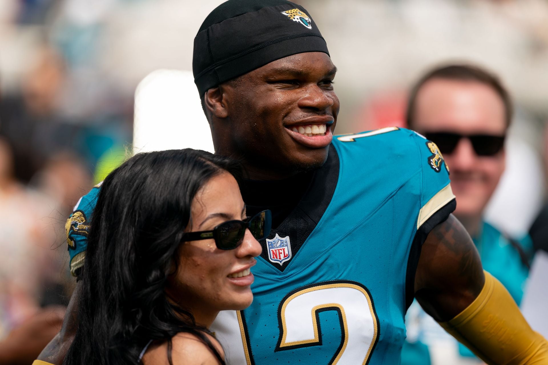 Travis Hunter's wife Leanna Lenee calls out HC Liam Coen for not using Jaguars WR/CB's dual threat abilities after loss to Broncos