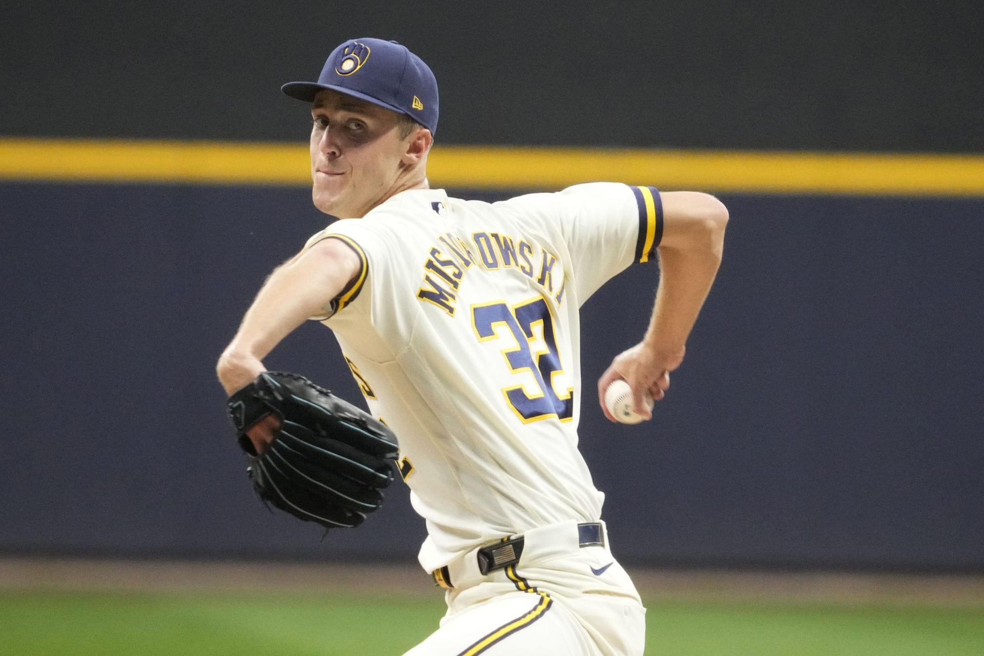 "Owns that fraud"; "Overpowered Pete Crow-Armstrong" - Fans react to Jacob Misiorowski striking out $115M Cubs star with 104mph fastball
