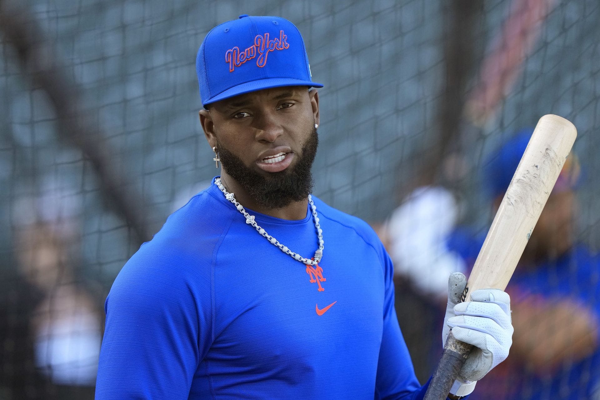 "Salt in the wound"; "Universe is mocking David Stearns" - Fans blast Mets after Luis Robert Jr. drives Pete Alonso home in his Orioles debut
