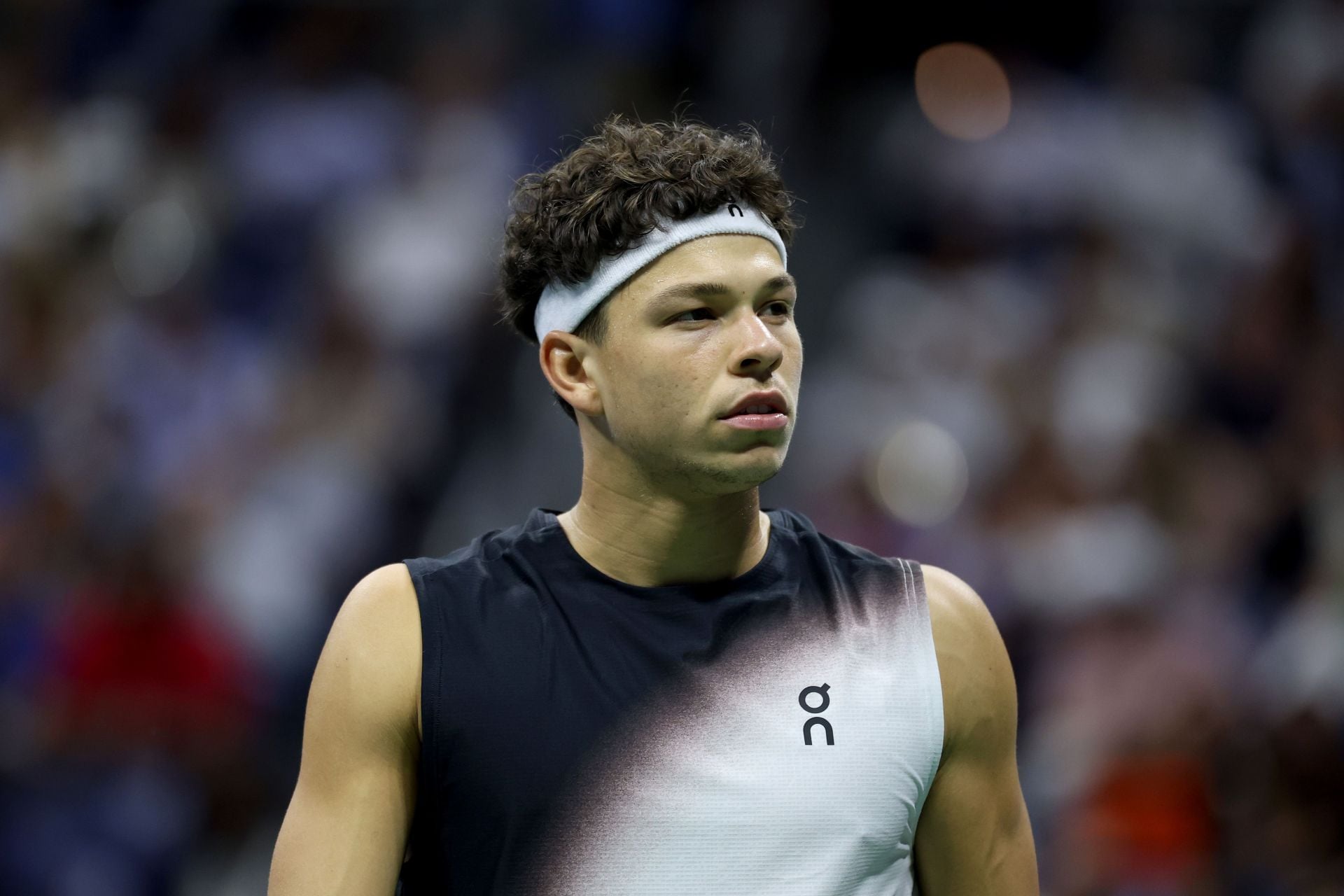 "Screwed over Ben Shelton for nothing!" - Fans furious after US Open umpire makes 'horrific' call to replay point in Frances Tiafoe SF