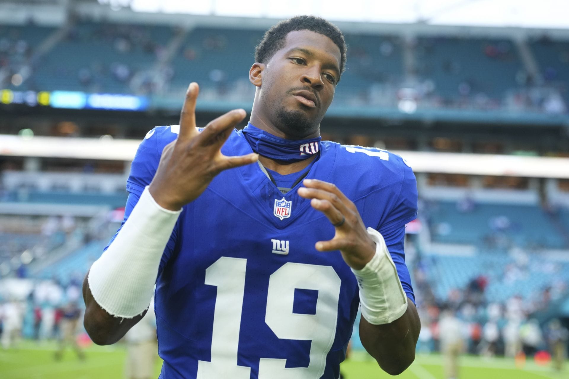 “13 mil to sit the bench,” “This is a bargain”: NFL fans mock Jameis Winston as Giants extend QB for 2 years