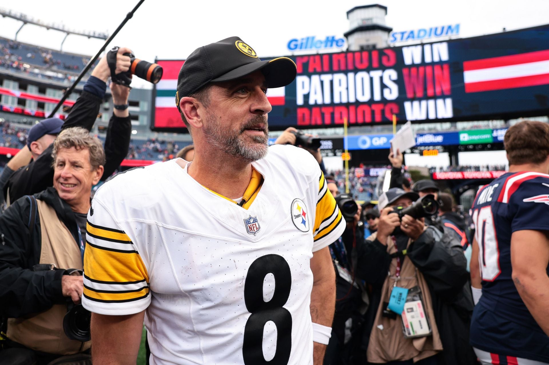 “He & Brett Favre are the same guy”: Colin Cowherd puts Aaron Rodgers’ downfall on “Green Bay Quarterback Syndrome”