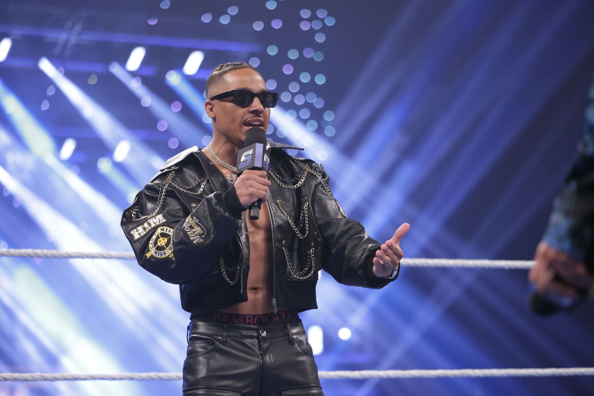 Carmelo Hayes called out by controversial AEW star amid WWE hiatus
