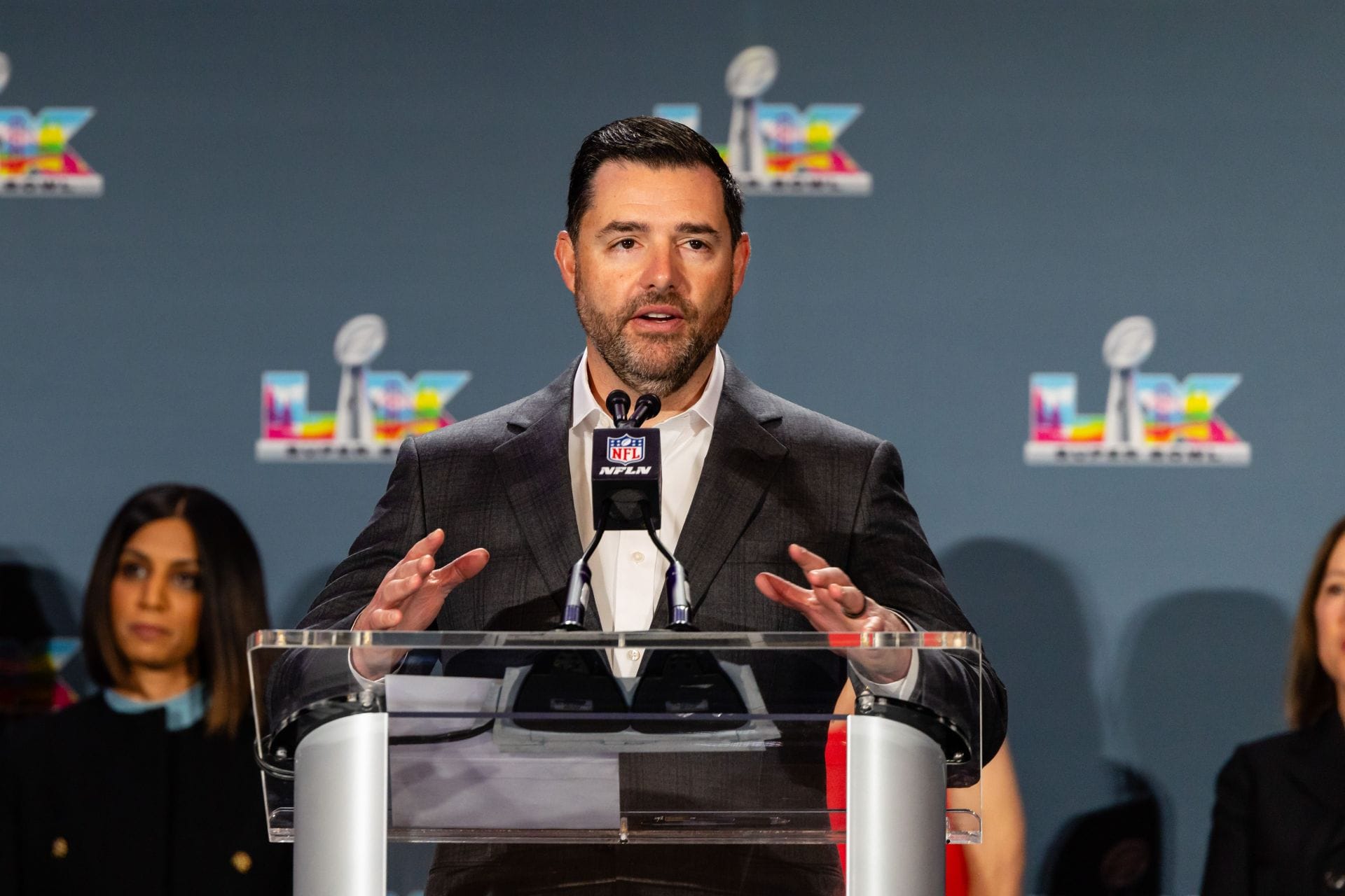 "Everybody’s paying for it": Michael Irvin makes massive claim after 49ers owner Jed York's arrest over allegedly soliciting prostitution