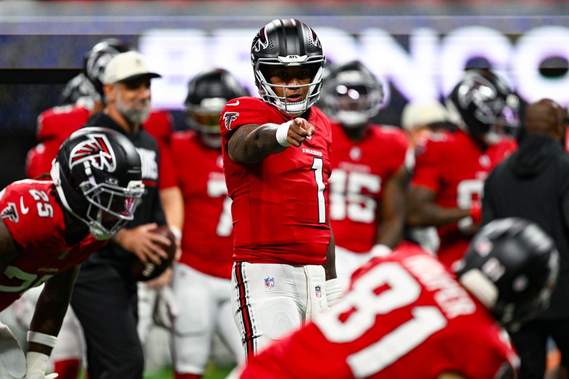 "That tells me that Michael Penix Jr. still has hurdles": Former NFL WR sounds alarm for Falcons if Tua Tagovailoa gets named QB1