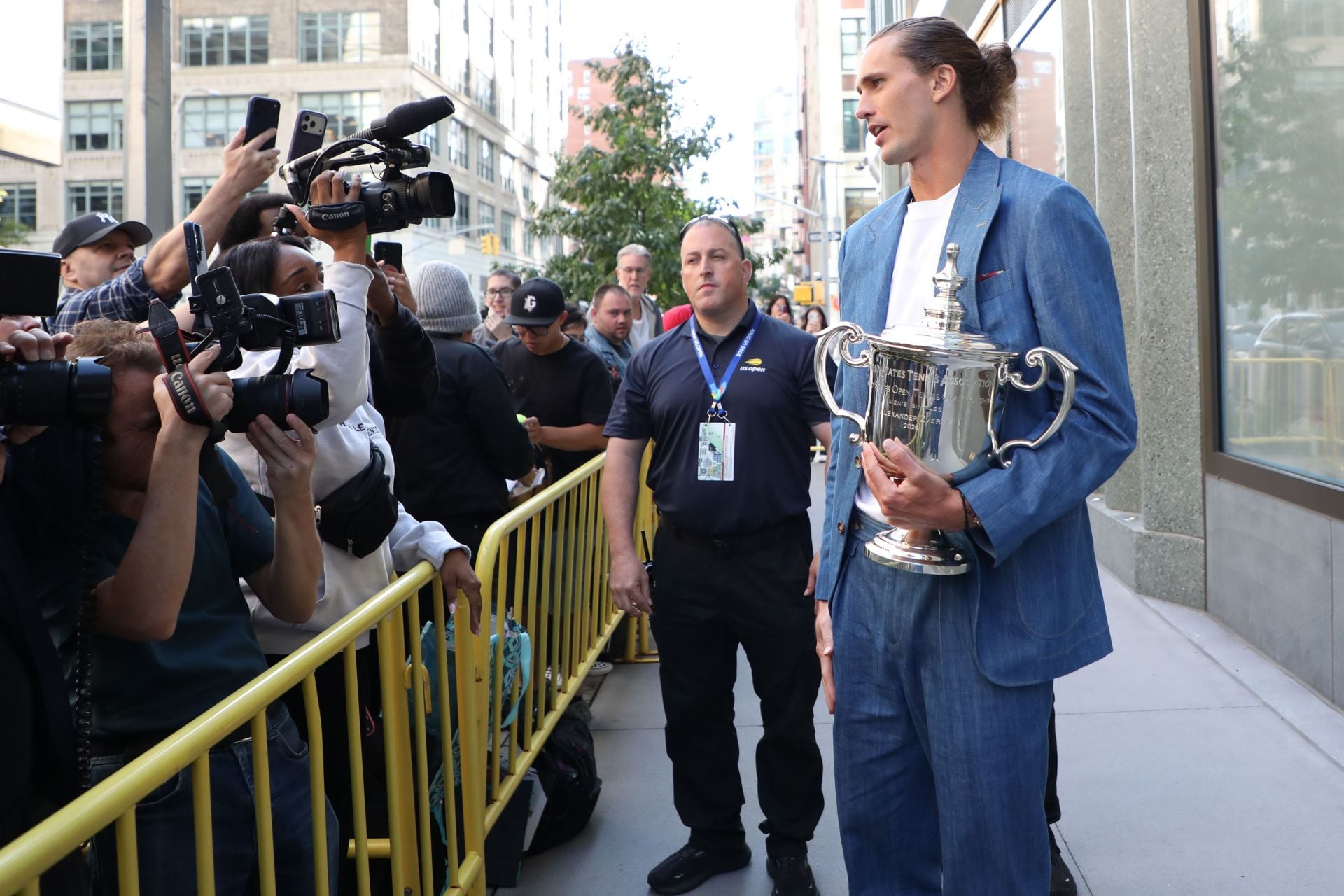 "I'm way too f****d up" - Alexander Zverev turns down fans after wild night celebrating 2nd Grand Slam win at US Open