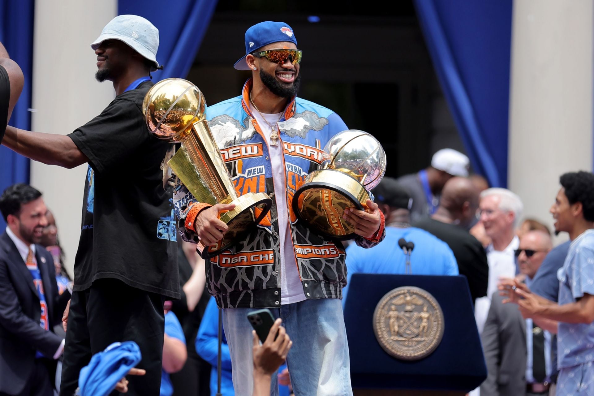 4 Potential Landing Spots for Karl-Anthony Towns After Knicks Contract Extension Talks Hit Stalemate