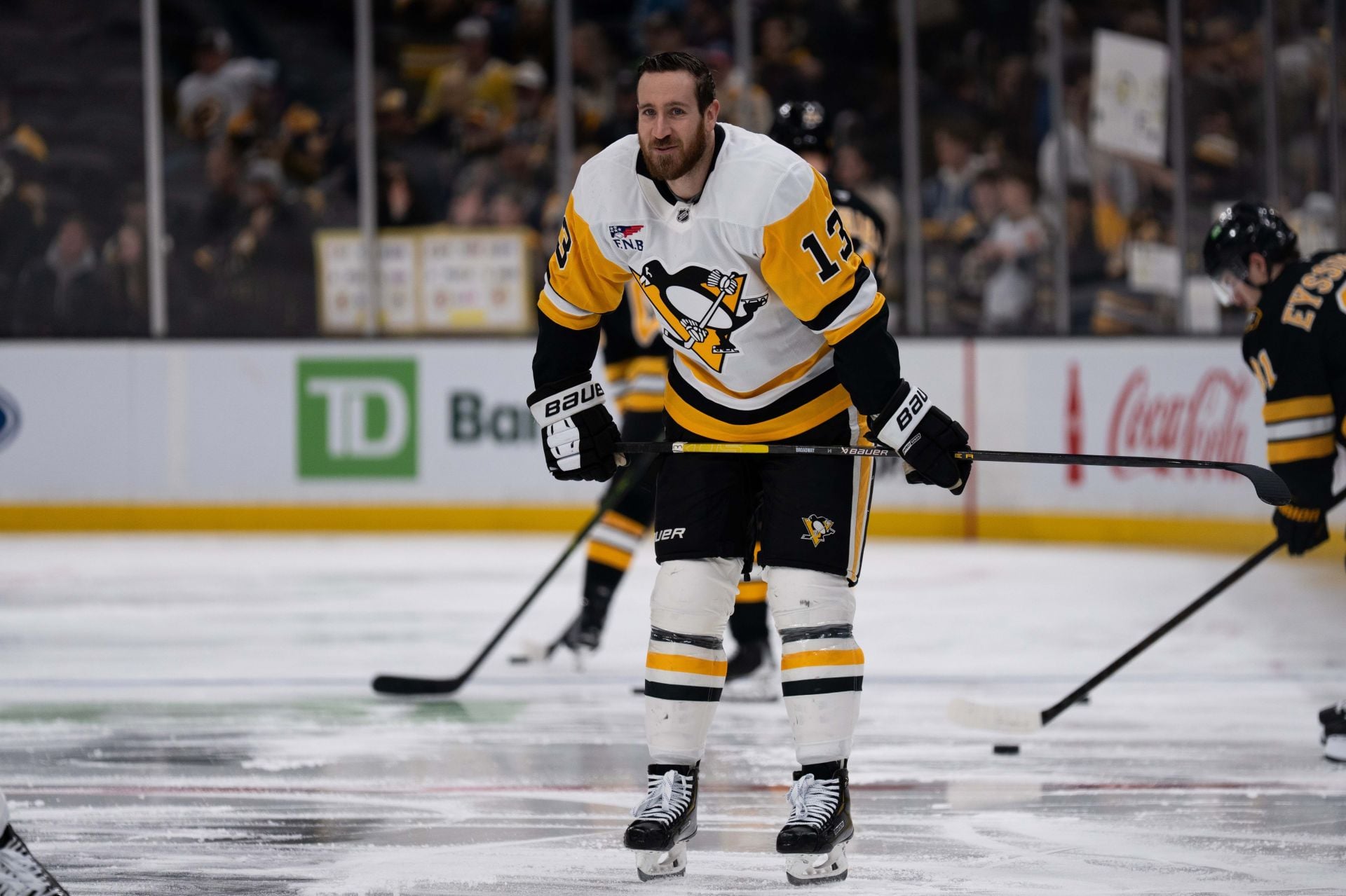 "Good guy who's had horrible stuff happen" - NHL fans react as Kevin Hayes announces his retirement 