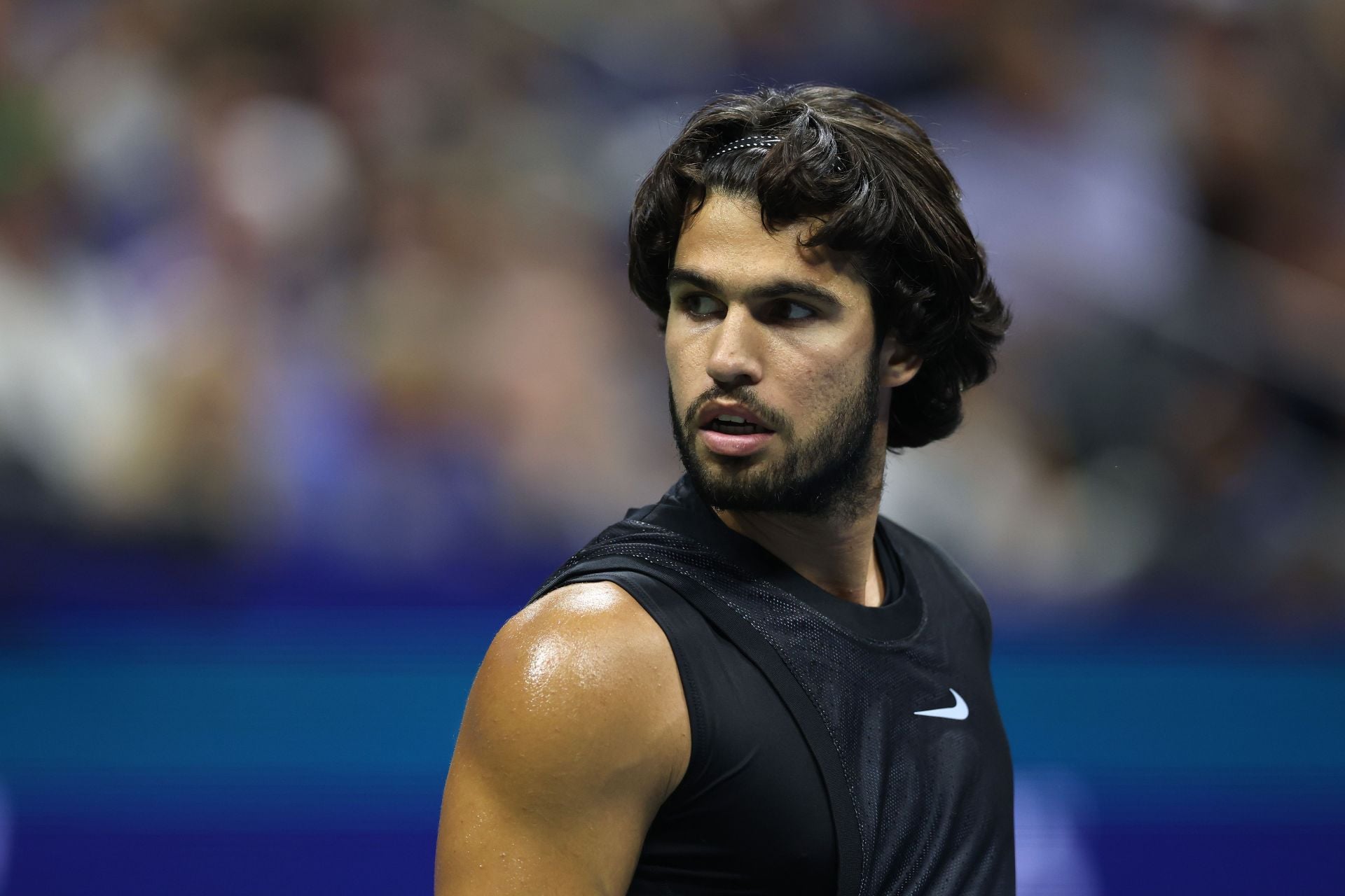 Carlos Alcaraz unveils new bearded look before Laver Cup, gets hilarious reactions from fans: “Call the barber please”